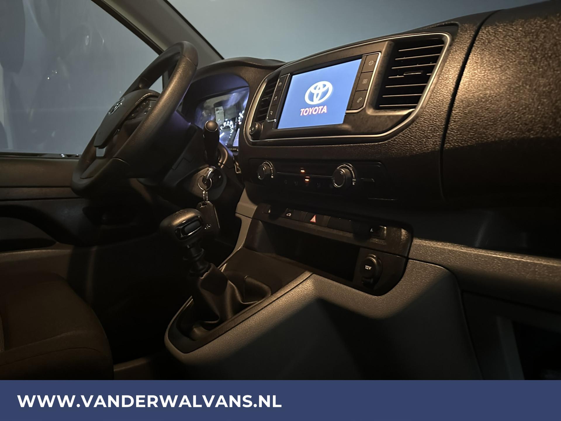 Foto 14 van Toyota ProAce Worker 1.5 D-4D L3H1 Euro6 Airco | Navigatie | Trekhaak | Apple Carplay | Android Auto