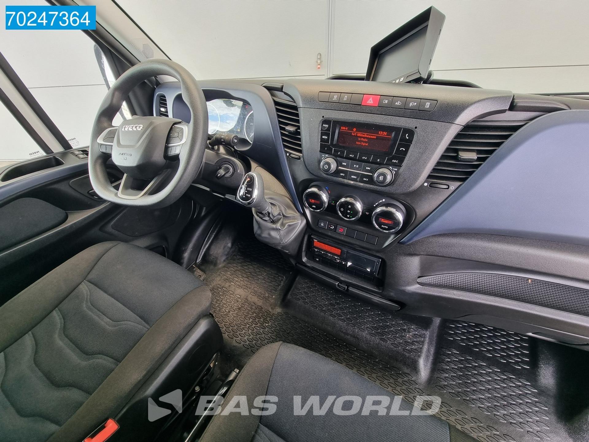 Foto 12 van Iveco Daily 72C21 Automaat Bakwagen Laadklep 7Tons C rijbewijs Meubelbak Koffer Gesloten laadbak 35m3 Airco Cruise control