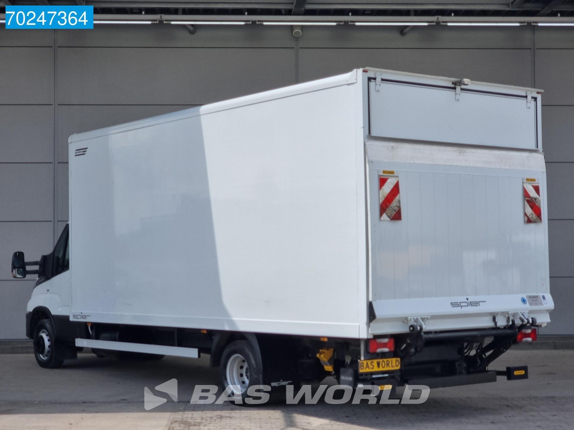 Foto 2 van Iveco Daily 72C21 Automaat Bakwagen Laadklep 7Tons C rijbewijs Meubelbak Koffer Gesloten laadbak 35m3 Airco Cruise control