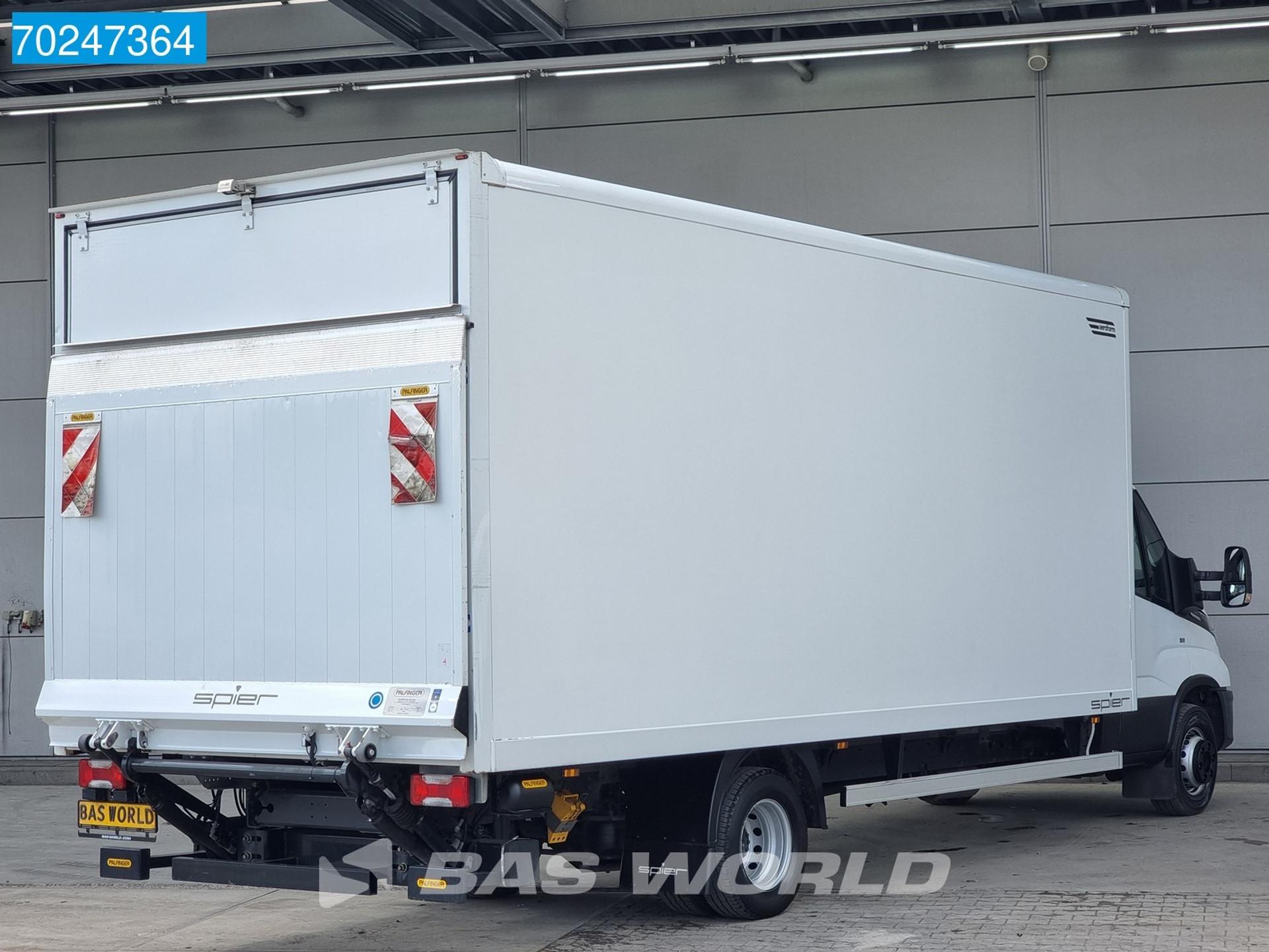 Foto 5 van Iveco Daily 72C21 Automaat Bakwagen Laadklep 7Tons C rijbewijs Meubelbak Koffer Gesloten laadbak 35m3 Airco Cruise control