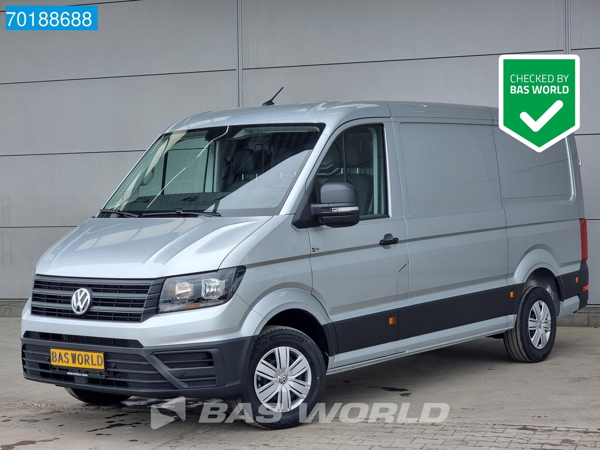 Foto 1 van Volkswagen Crafter 140pk Automaat L3H2 Camera CarPlay Airco Cruise L2H1 10m3 Airco Cruise control