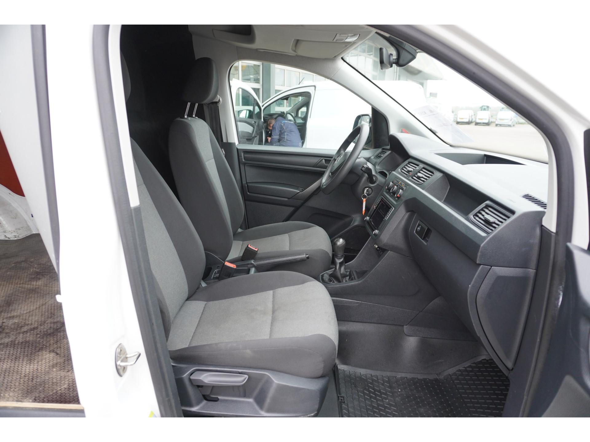 Foto 13 van Volkswagen 2.0 TDI L2H1 BMT Maxi Comfortline