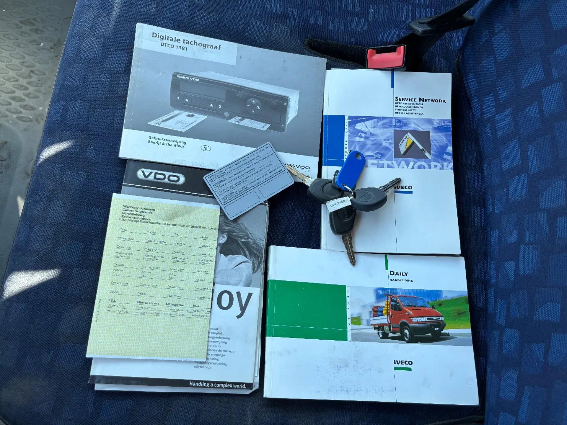 Foto 17 van Iveco 40C10 Openlaadbak Trekhaak & Vangmuil 157700KM Eerste Eigenaar