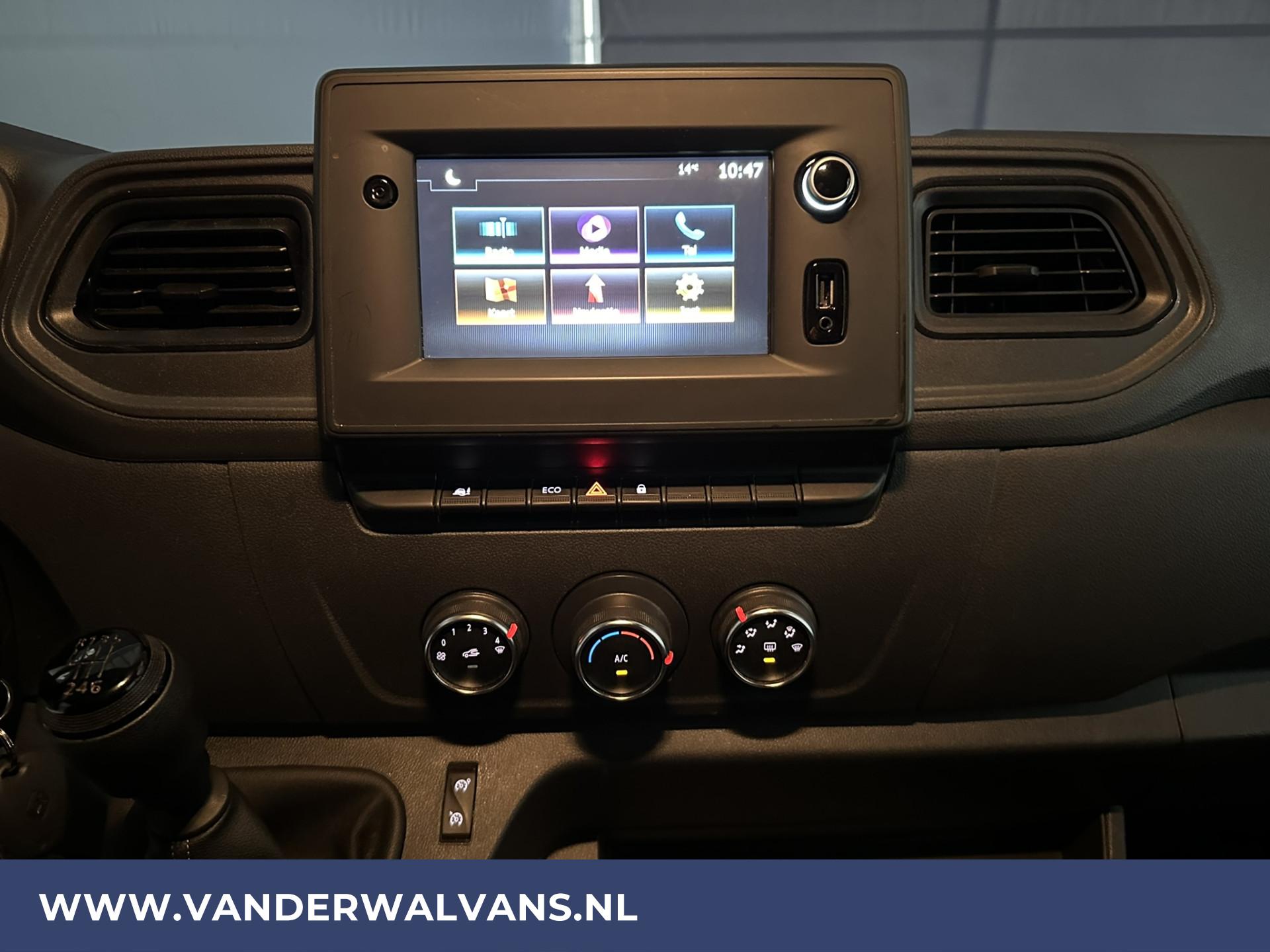 Foto 15 van Renault 2.3 dCi 136pk L2H2 Euro6 Airco | Camera | Navigatie | 2500kg Trekhaak | Cruisecontrol
