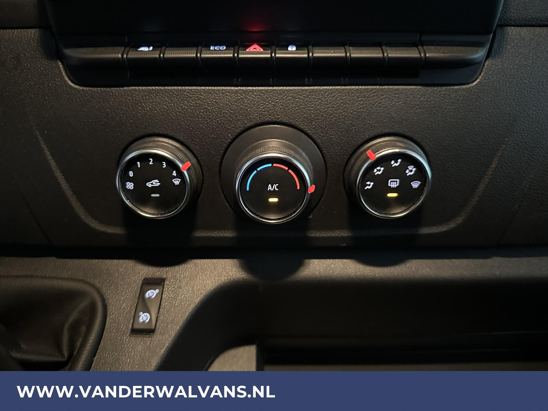 Foto 4 van Renault 2.3 dCi 136pk L2H2 Euro6 Airco | Camera | Navigatie | 2500kg Trekhaak | Cruisecontrol