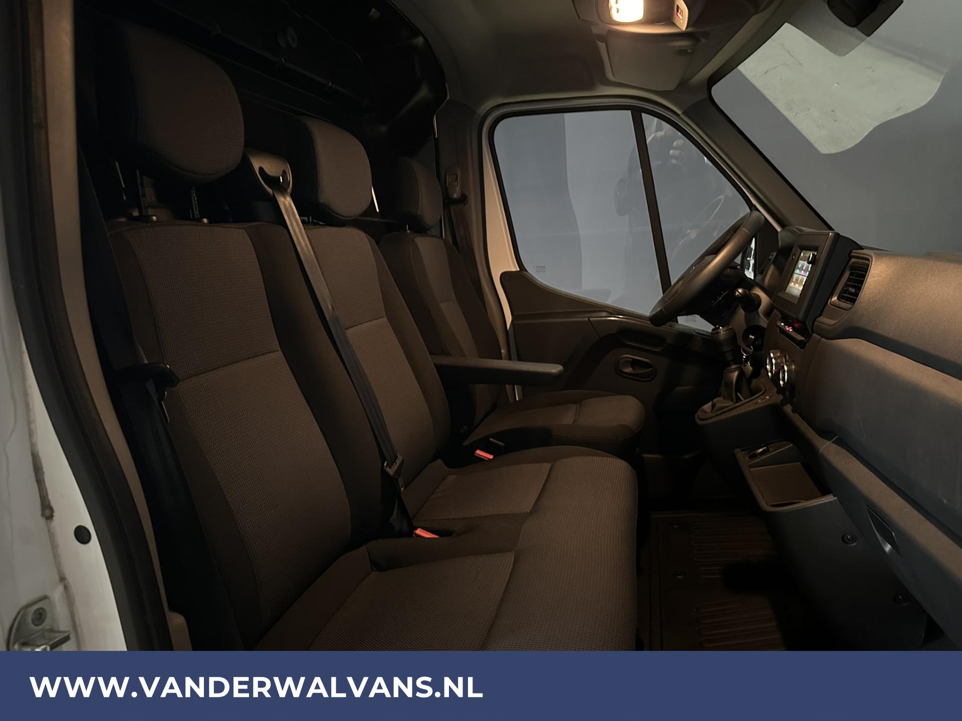 Foto 7 van Renault 2.3 dCi 136pk L2H2 Euro6 Airco | Camera | Navigatie | 2500kg Trekhaak | Cruisecontrol