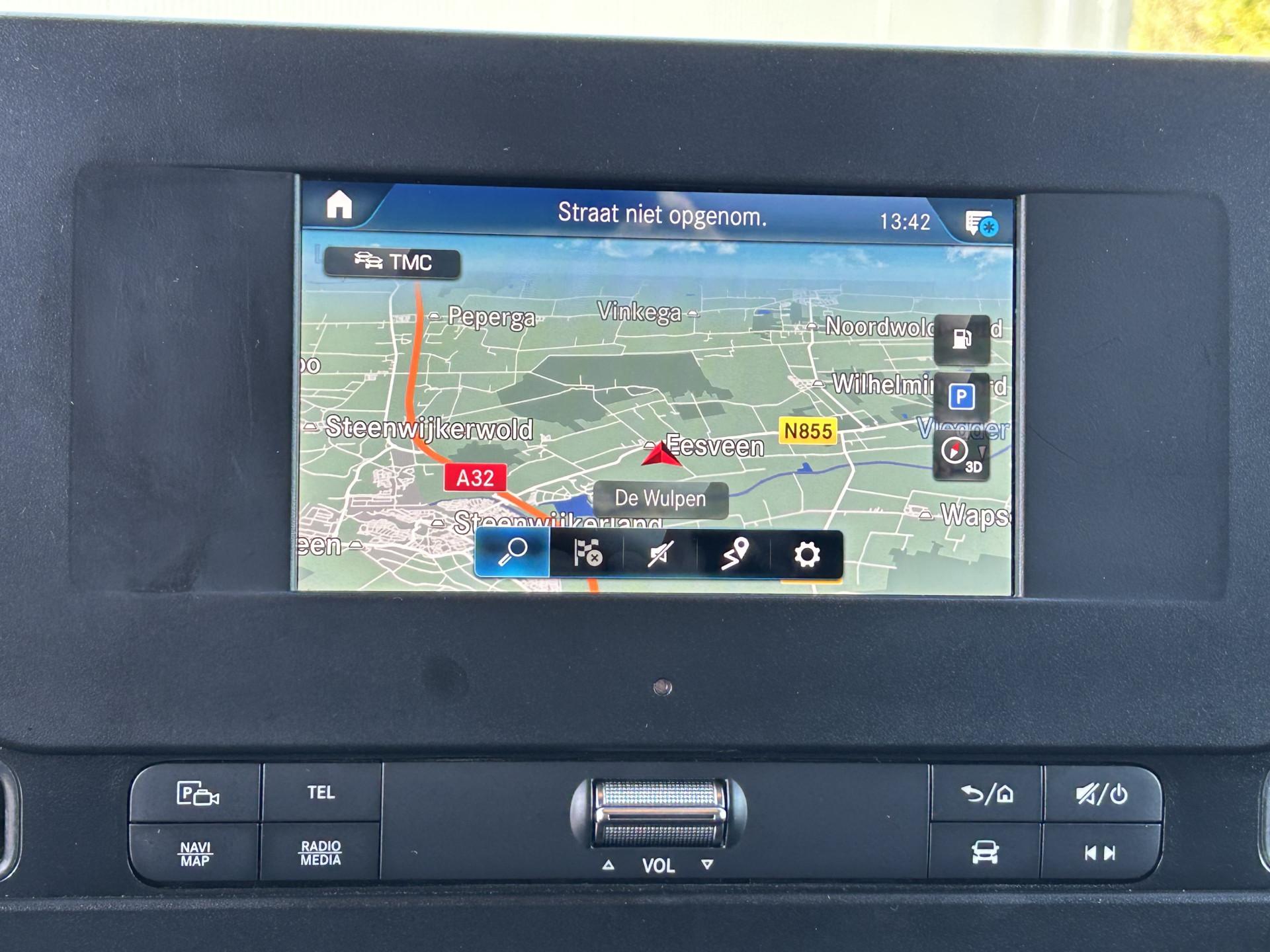 Foto 13 van Mercedes-Benz 317 CDI 170 PK / L2H2 / AIRCO / CRUISE / CAMERA / NAVIGATIE / 3-ZITS
