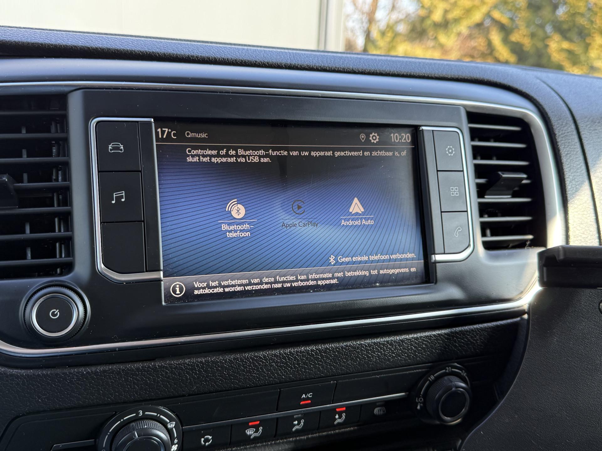 Foto 14 van Toyota 2.0 D-4D 145 PK / L2H1 / 1e EIG. / AIRCO / CRUISE / 3-ZITS / DAB / CARPLAY