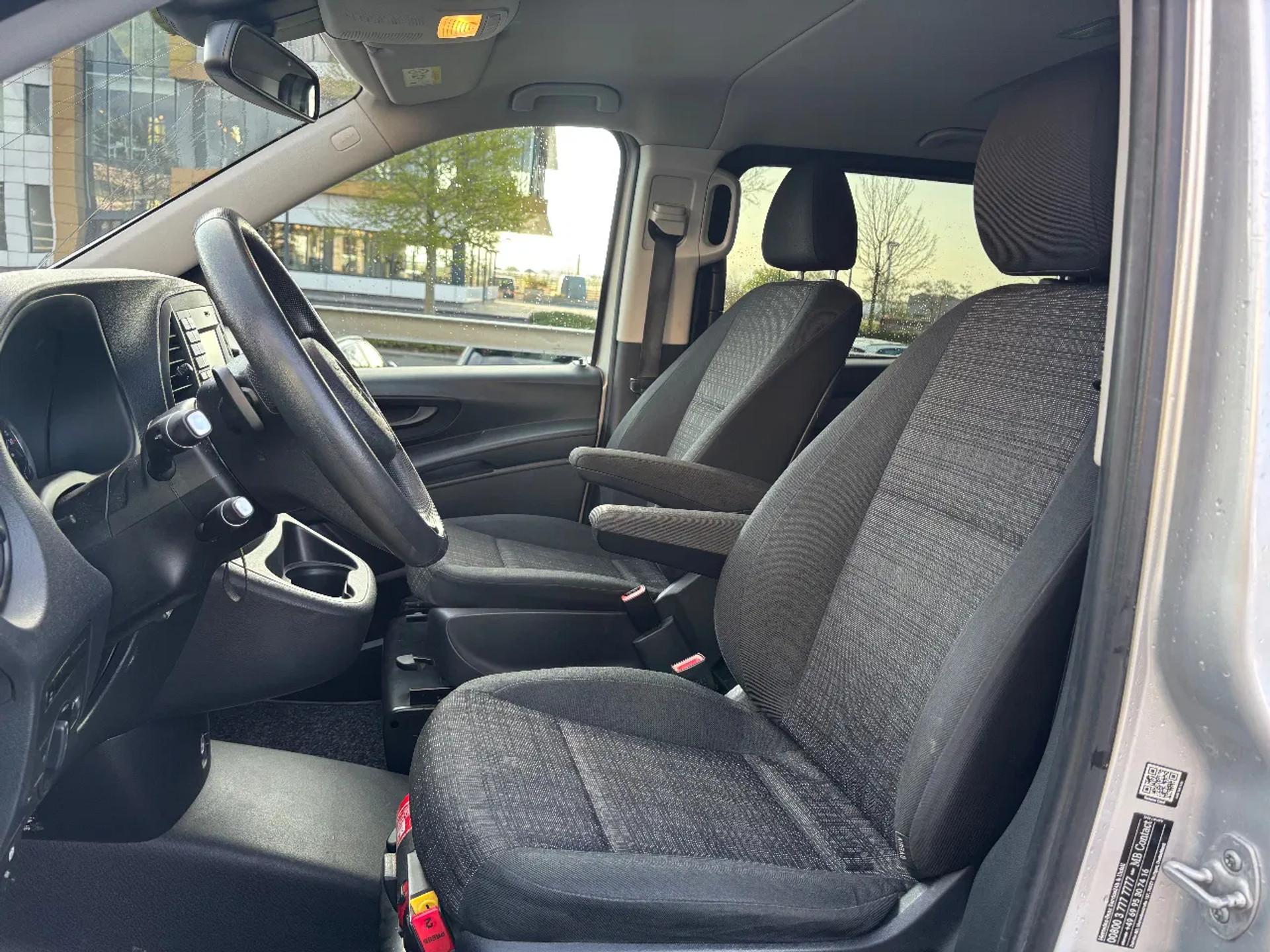 Foto 11 van Mercedes-Benz 114CDI XXL L3H1 Dubbelcabine Automaat Airco Cruisecontrol Trekhaak EURO 6