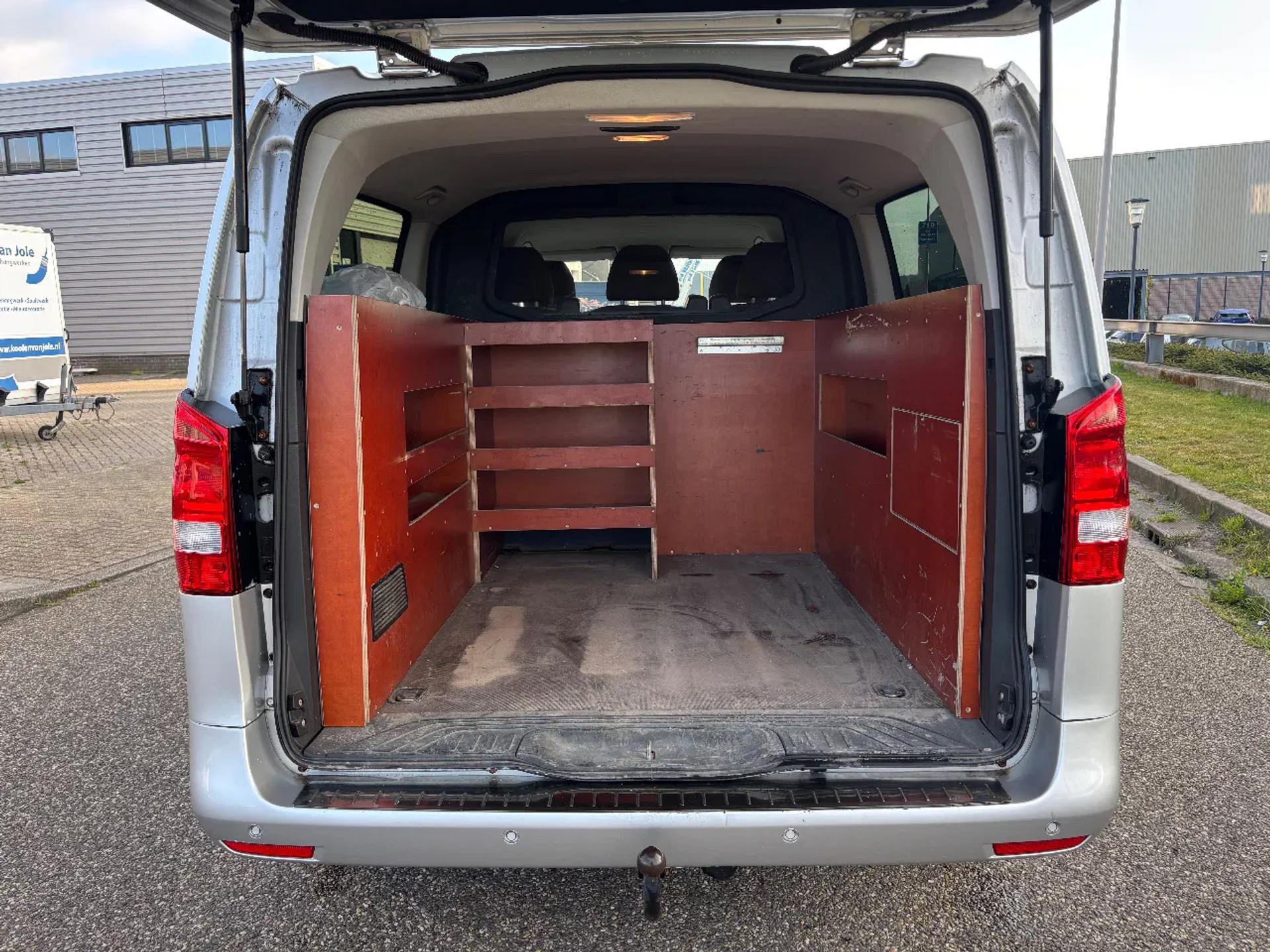 Foto 6 van Mercedes-Benz 114CDI XXL L3H1 Dubbelcabine Automaat Airco Cruisecontrol Trekhaak EURO 6