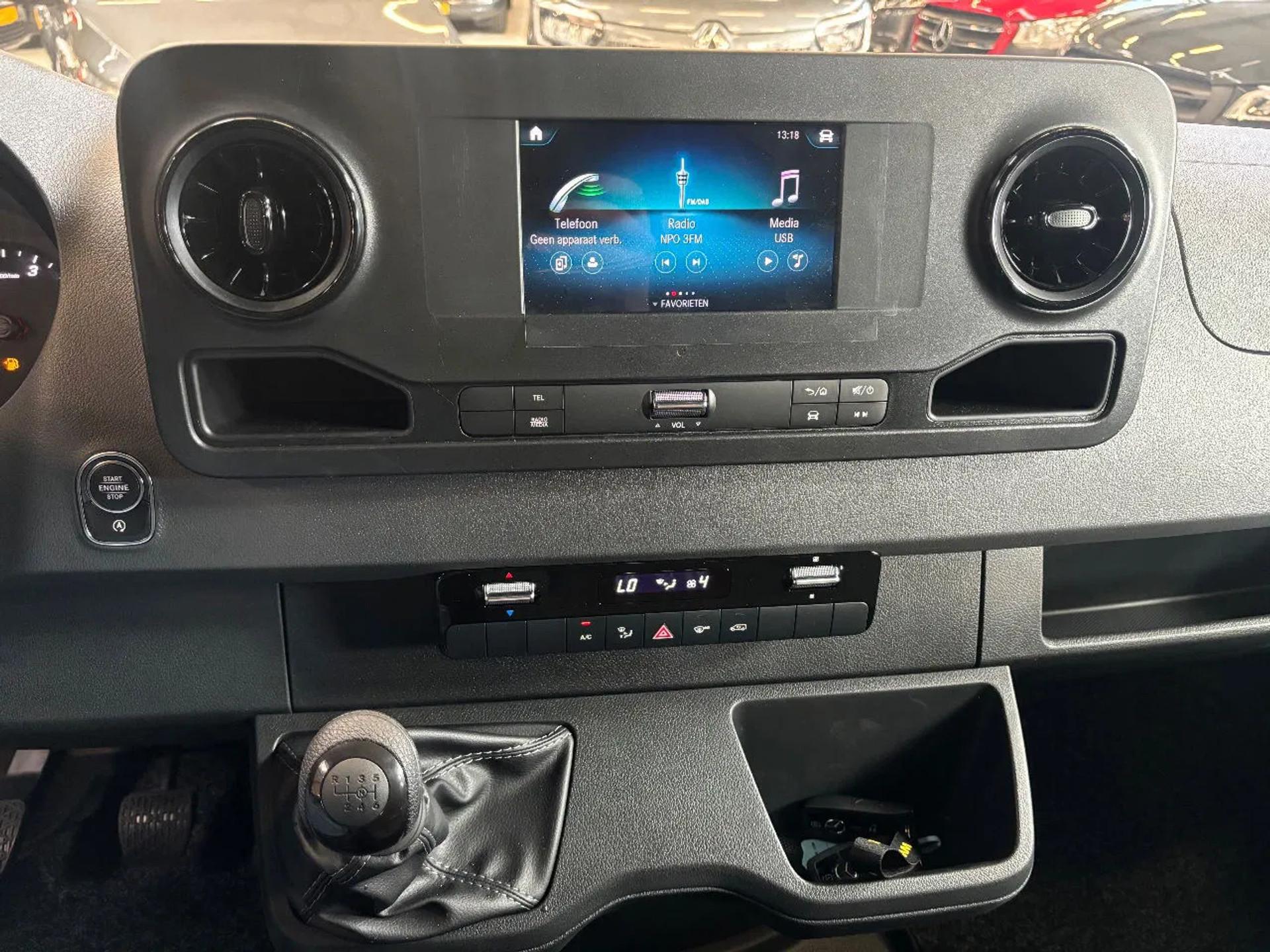 Foto 16 van Mercedes-Benz 311CDI L2H1 Airco Cruisecontrol Apple CarPlay NIEUW de goed goedkoopste sprinter van het land nieuw nieuw