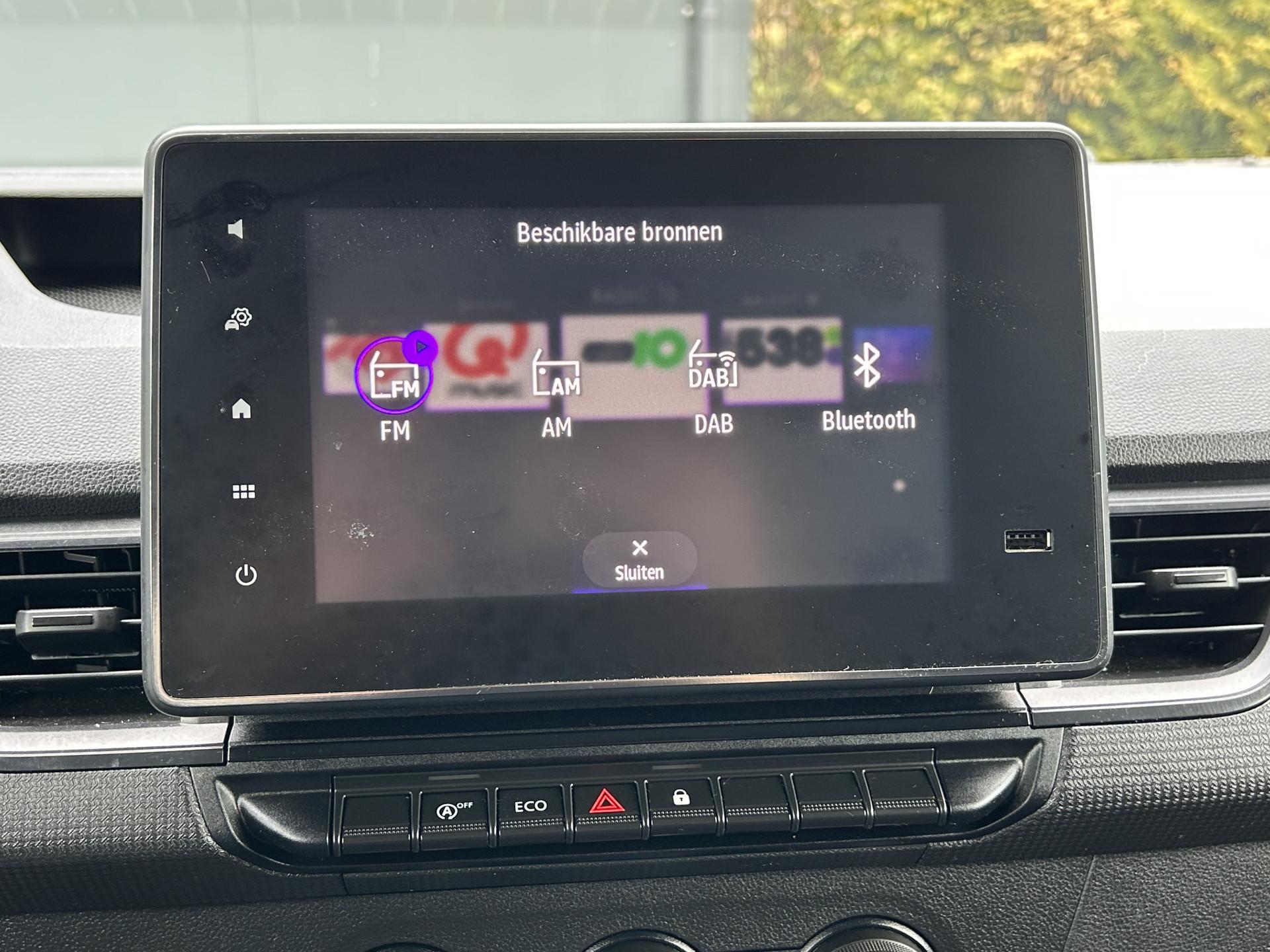 Foto 14 van Renault 1.3 TCe 102 PK / BENZINE / 10.843 !! / L1H1 / 1e EIGENAAR / AIRCO / CRUISE