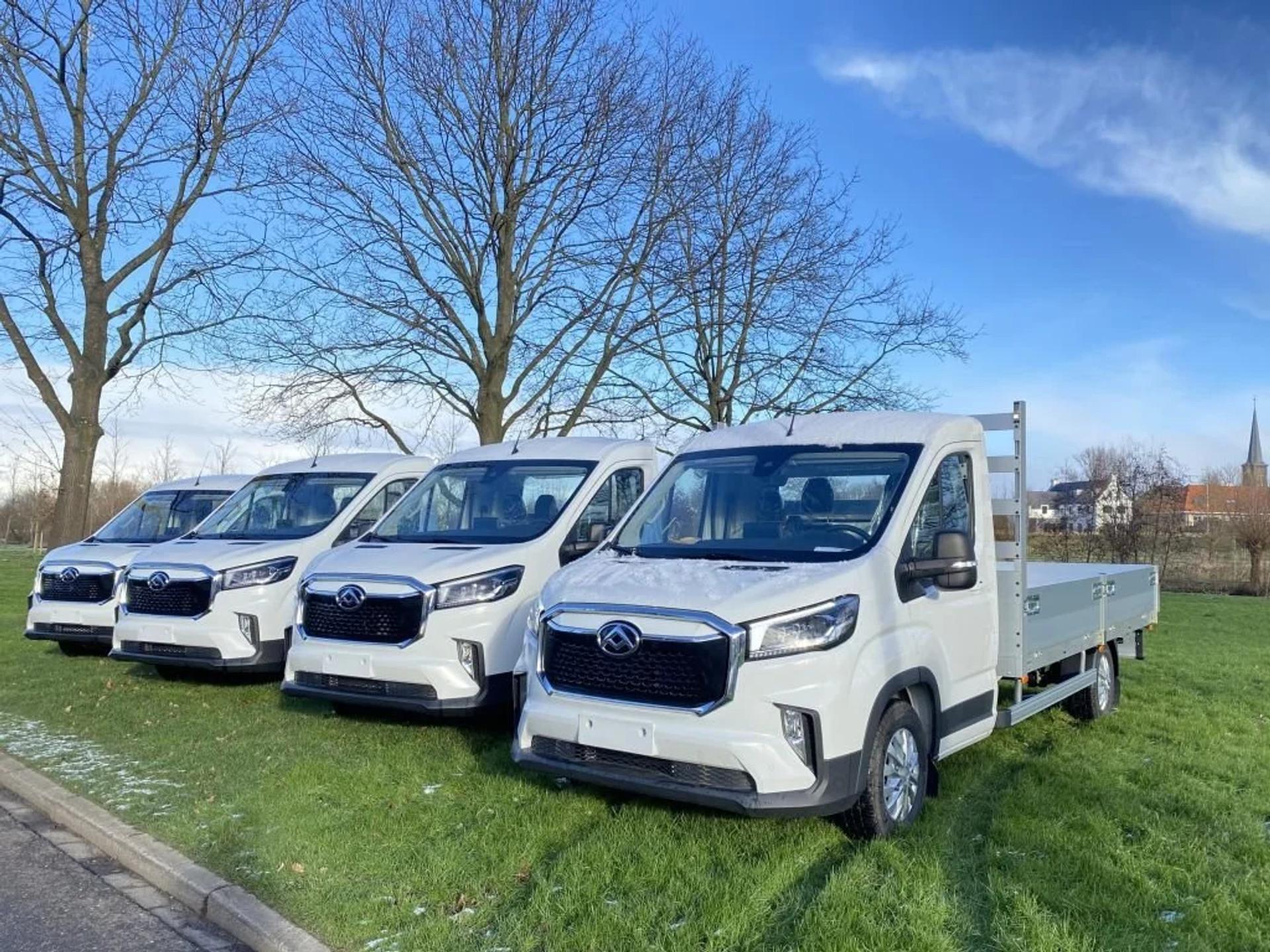 Foto 6 van Maxus eDeliver9 CC met Open Laadbak L4 100% elektrisch L4 65 kWh N1 Direct uit voorraad