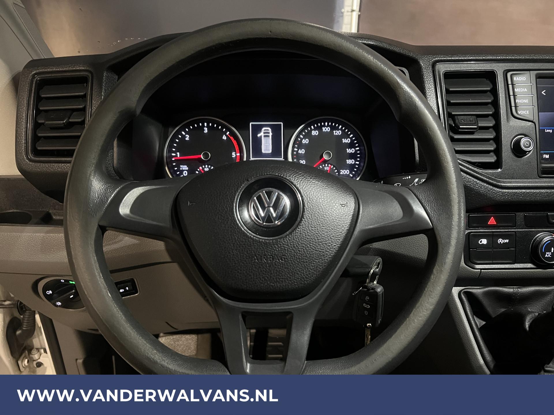 Foto 6 van Volkswagen 2.0 TDI 140pk L4H4 L3H3 Hoog dak Euro6 Airco | 2x Zijdeur | Camera | Apple Carplay