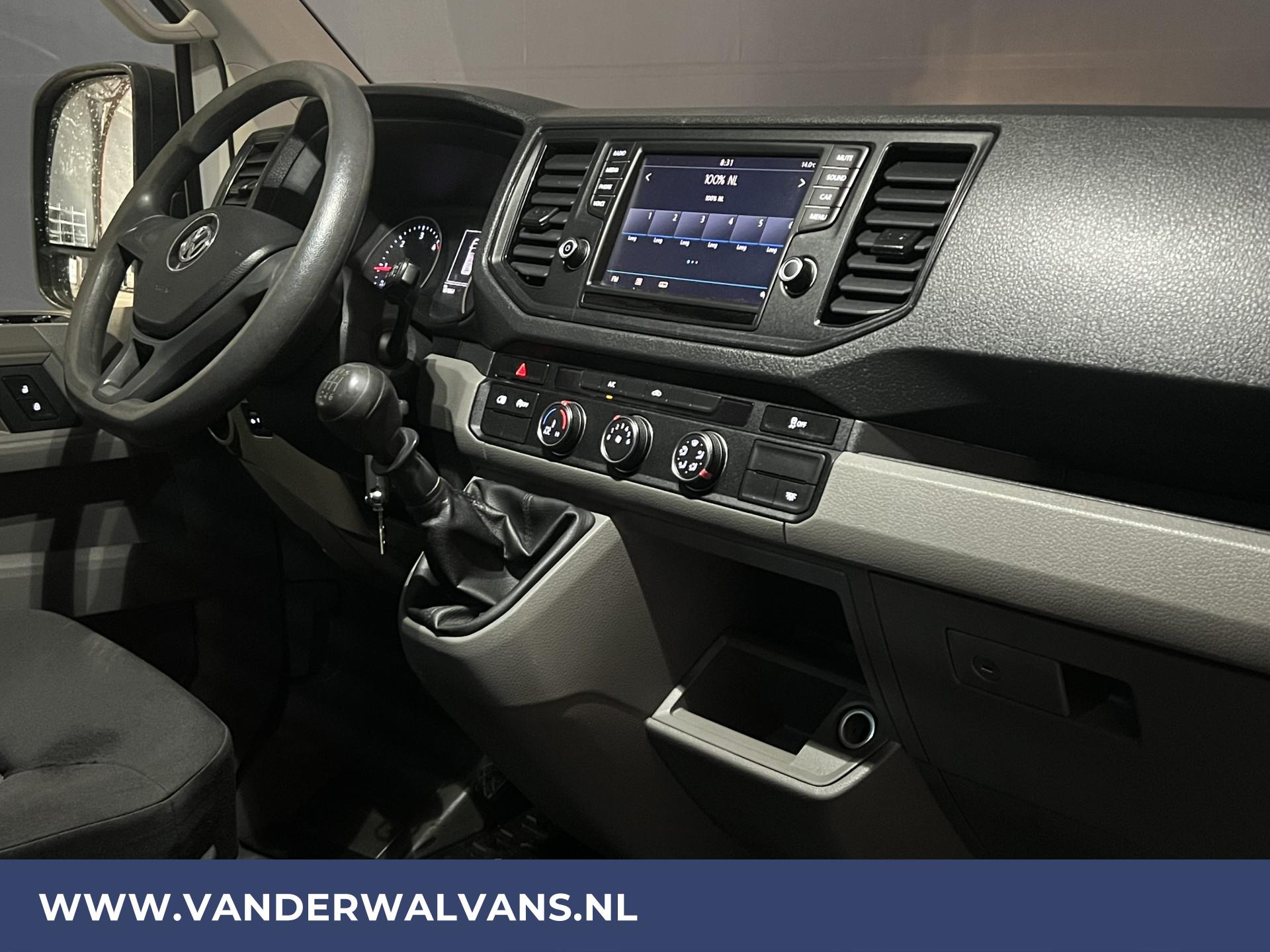 Foto 9 van Volkswagen 2.0 TDI 140pk L4H4 L3H3 Hoog dak Euro6 Airco | 2x Zijdeur | Camera | Apple Carplay