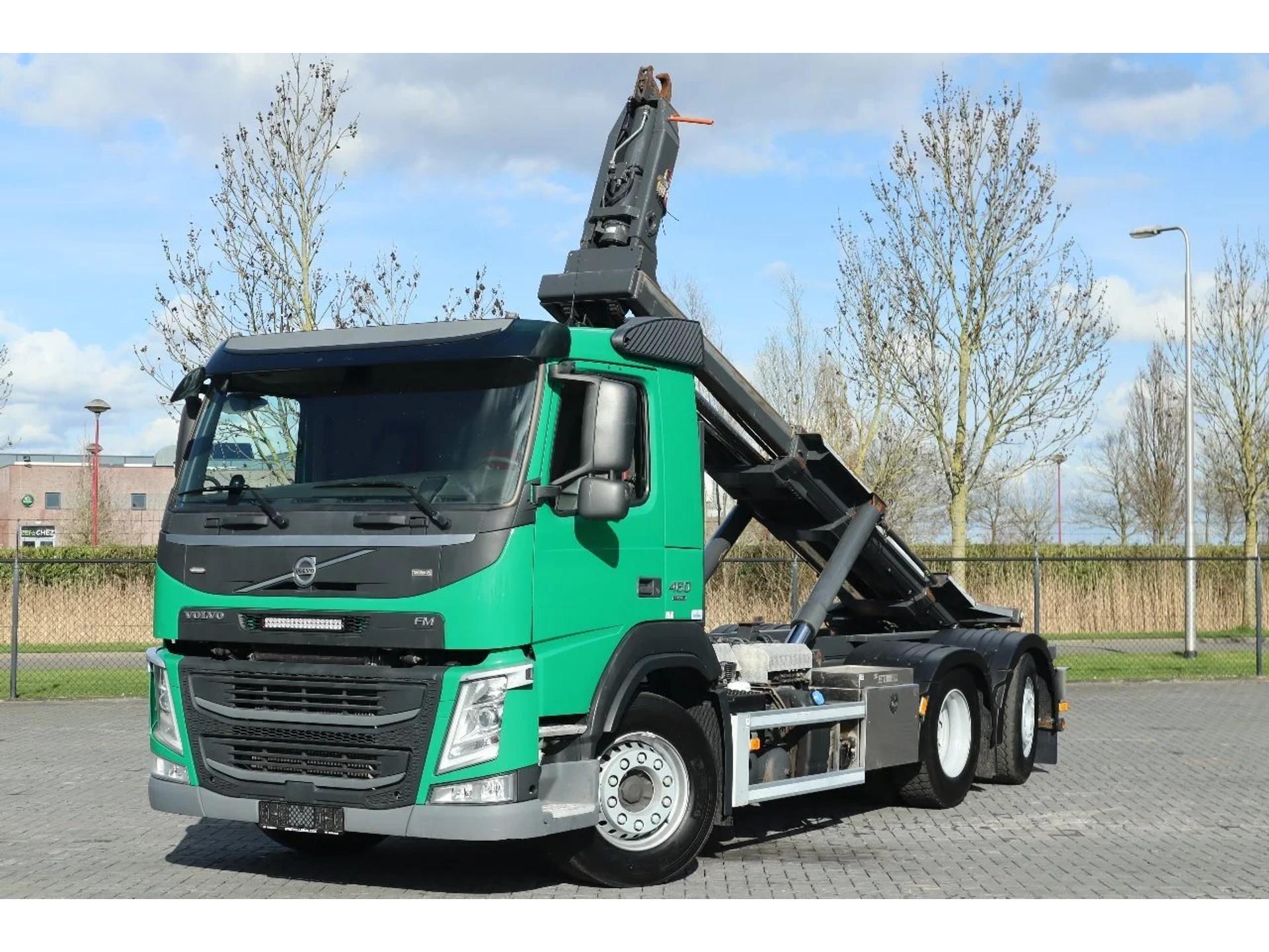 Foto 1 van Volvo FM 460 6X2 6X2*4 EURO6 STEERING AXLE HYDRAULIC / HOOK LIFT