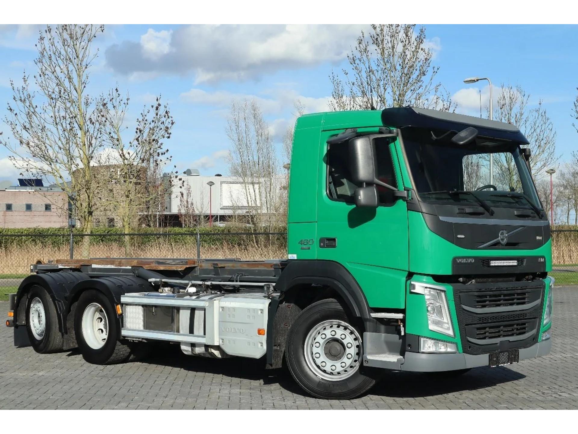 Foto 3 van Volvo FM 460 6X2 6X2*4 EURO6 STEERING AXLE HYDRAULIC / HOOK LIFT