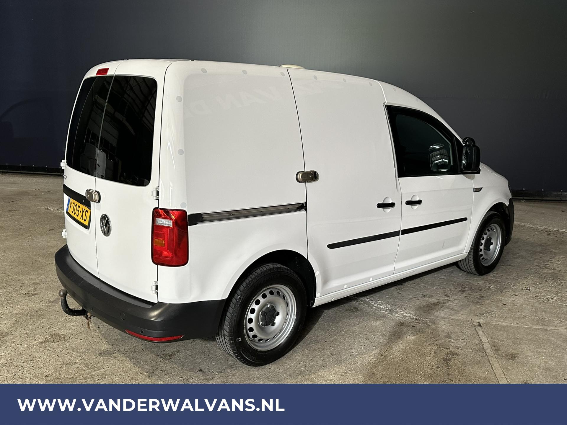 Foto 13 van Volkswagen Caddy 2.0 TDI L1H1 Euro6 Airco | Navigatie | Camera | Cruisecontrol | Trekhaak