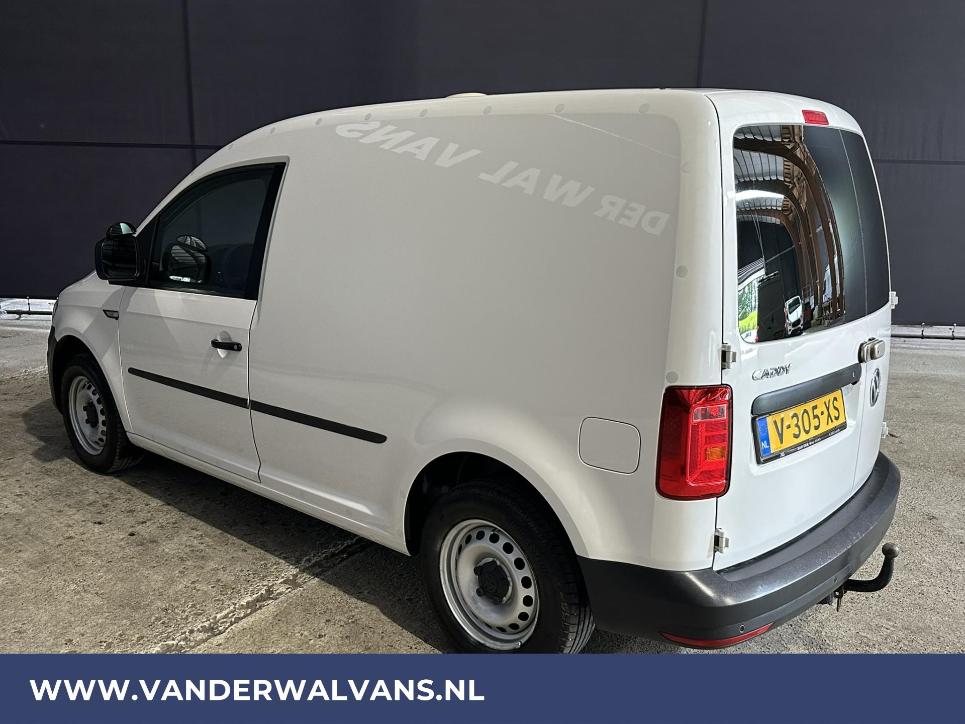 Foto 2 van Volkswagen Caddy 2.0 TDI L1H1 Euro6 Airco | Navigatie | Camera | Cruisecontrol | Trekhaak