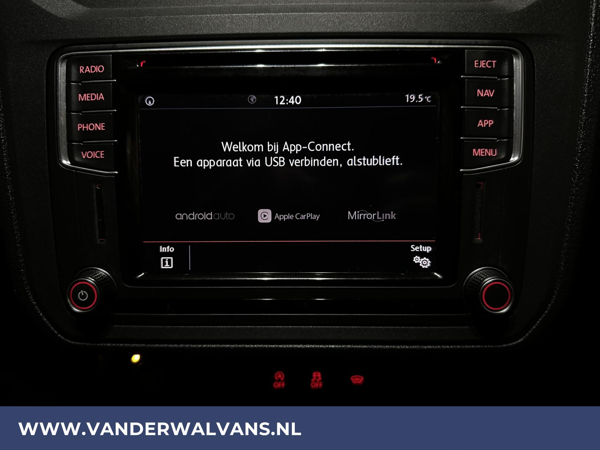 Foto 8 van Volkswagen Caddy 2.0 TDI L1H1 Euro6 Airco | Navigatie | Camera | Cruisecontrol | Trekhaak