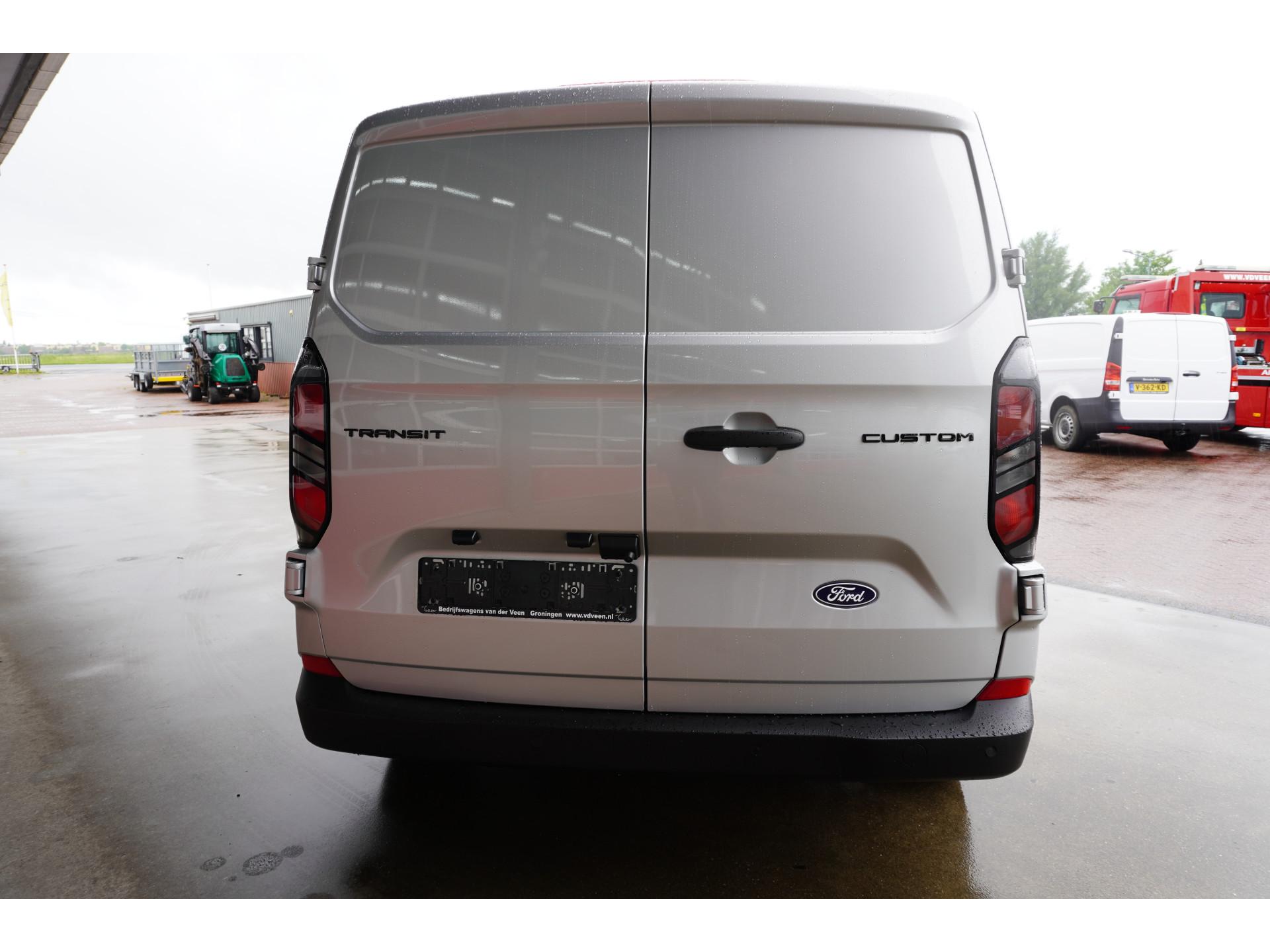 Foto 6 van Ford Transit Custom 320L 2.0 TDCI 170PK L2H1 Trend Automaat Schuifdeur L / R