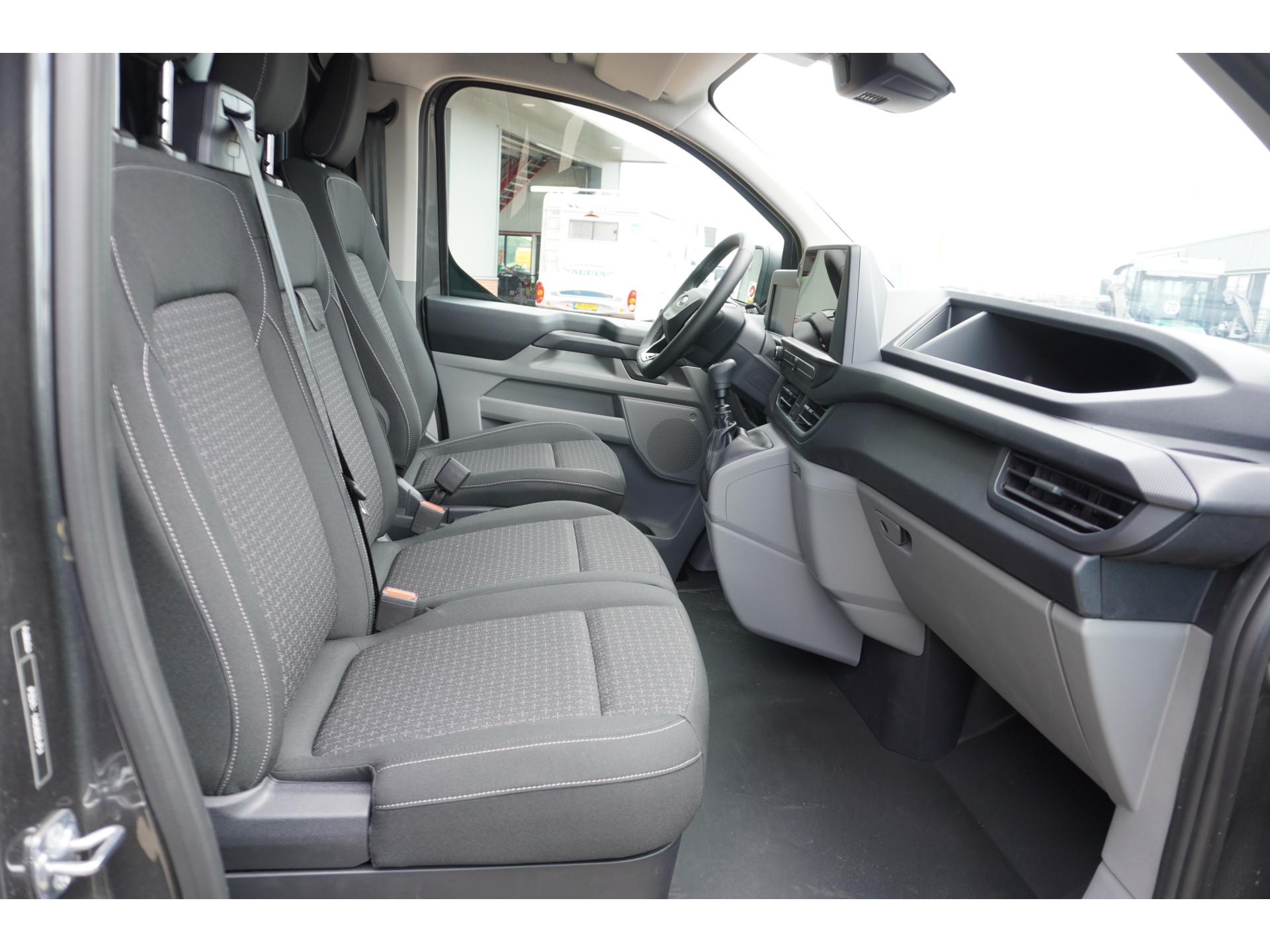 Foto 13 van Ford 320L 2.0 TDCI 136PK L2H1 Trend Nieuw Model