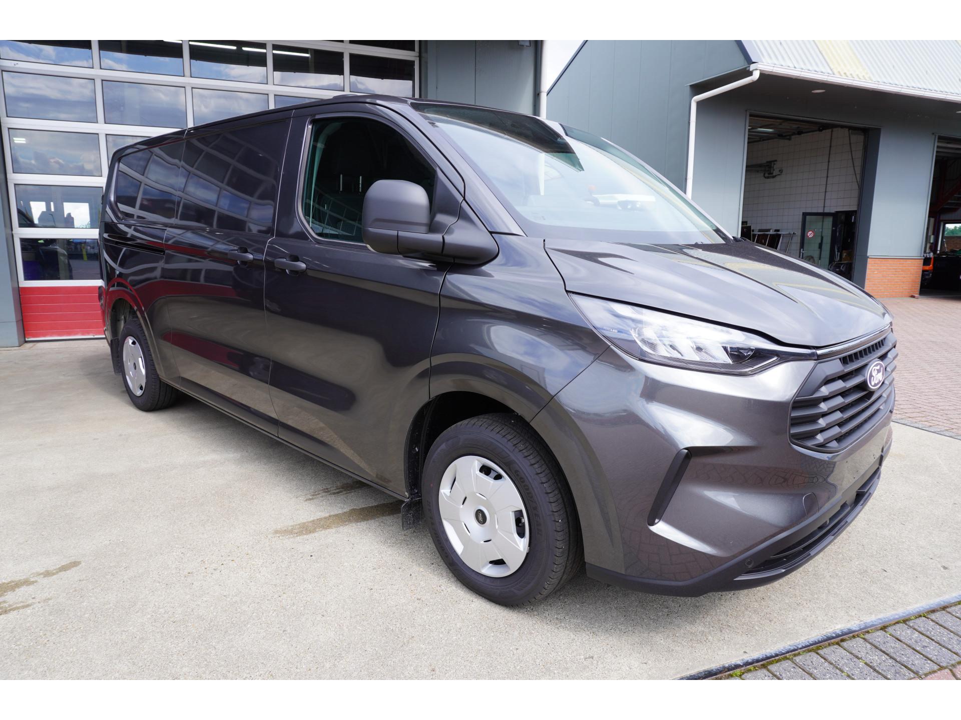 Foto 2 van Ford 320L 2.0 TDCI 136PK L2H1 Trend Nieuw Model