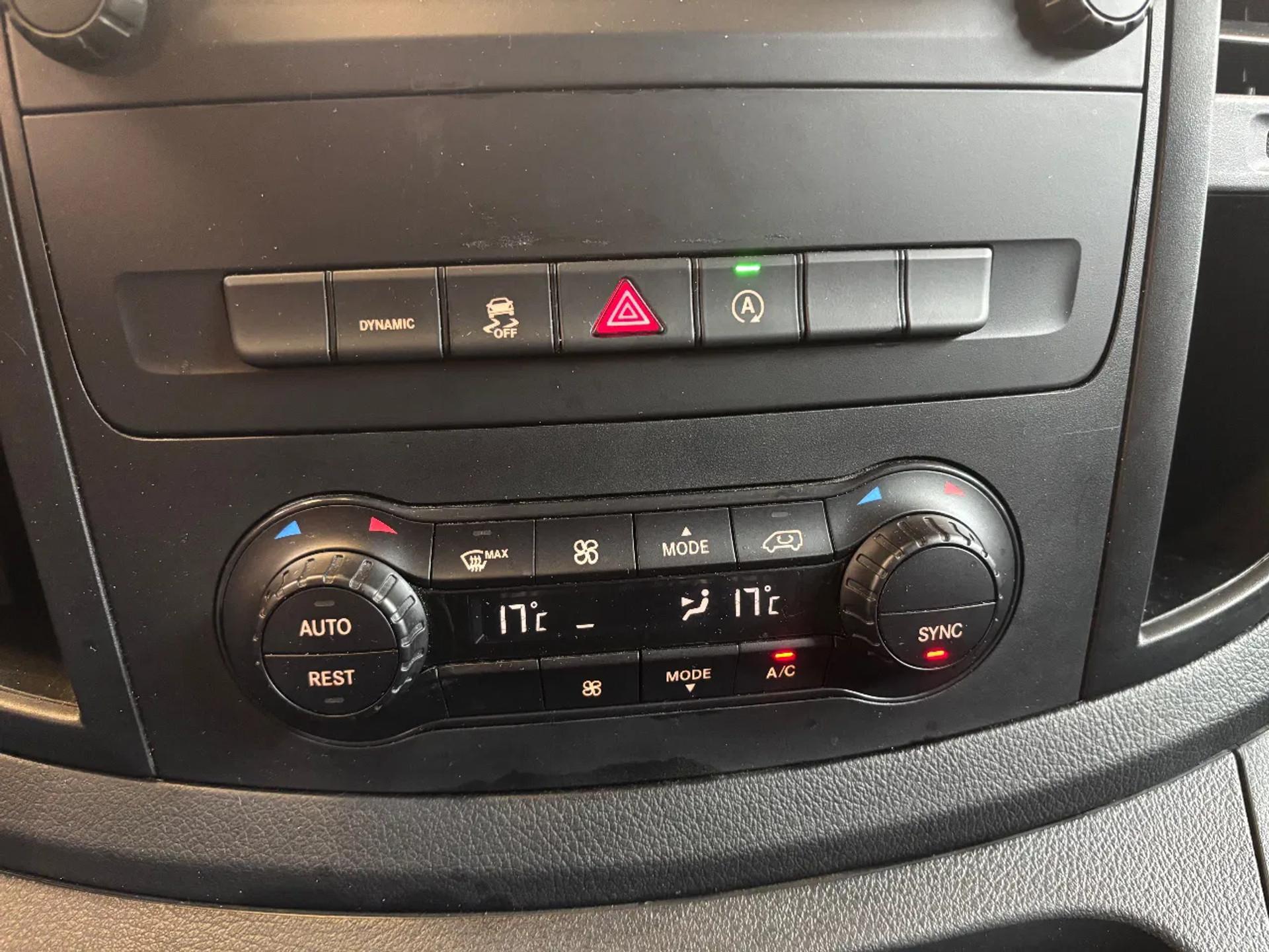 Foto 15 van Mercedes-Benz 114CDI L3H1 Automaat Airco Navi Cruisecontrol Xenon Trekhaak 66.300KM