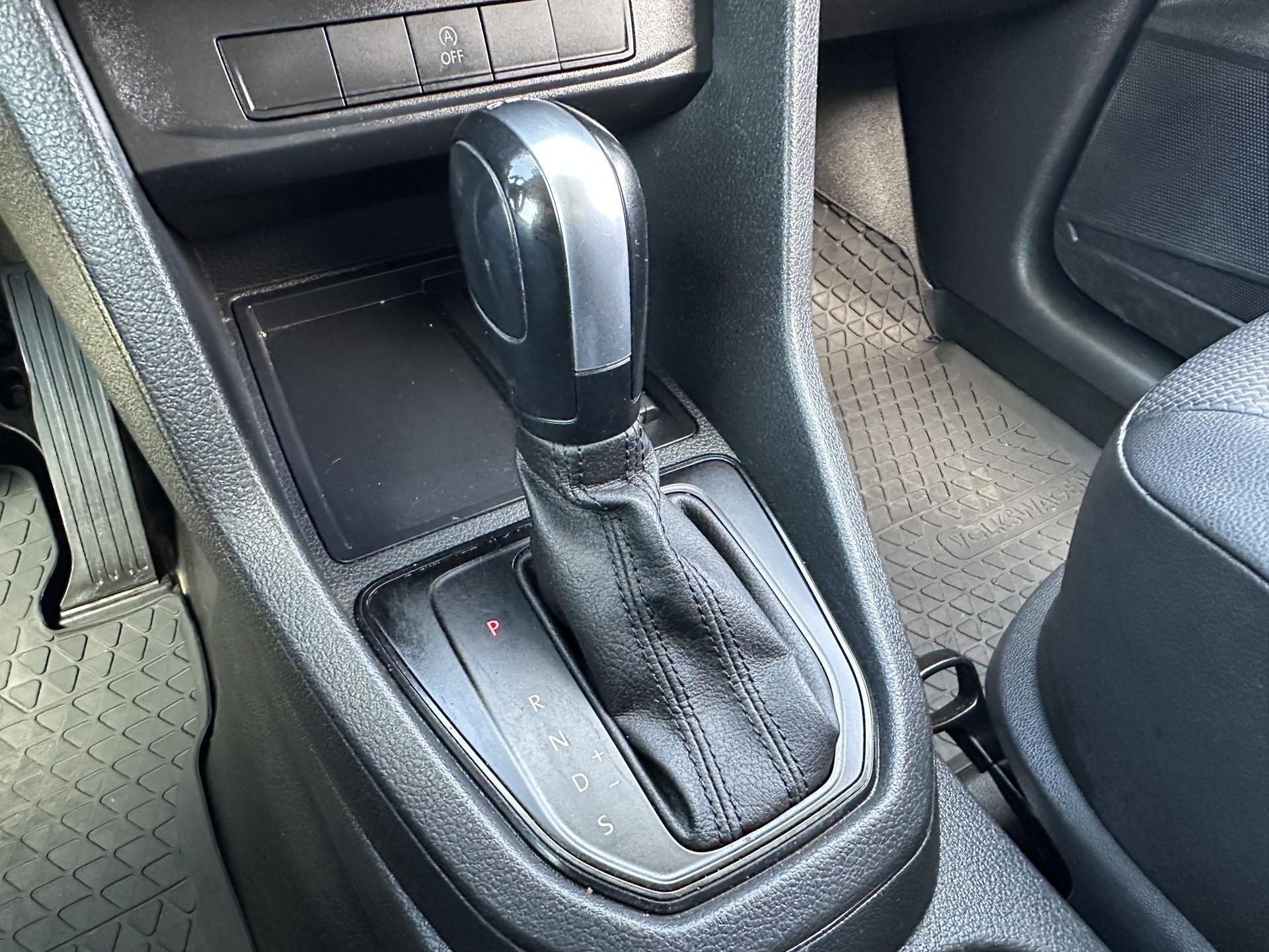 Foto 14 van Volkswagen 1.4 TSI 125 PK AUTOMAAT / L1H1 / BENZINE !! / BPM VRIJ / 1e. EIG / TREKHAAK / IMPERIAAL / AIRCO / CRUISE / NAVI