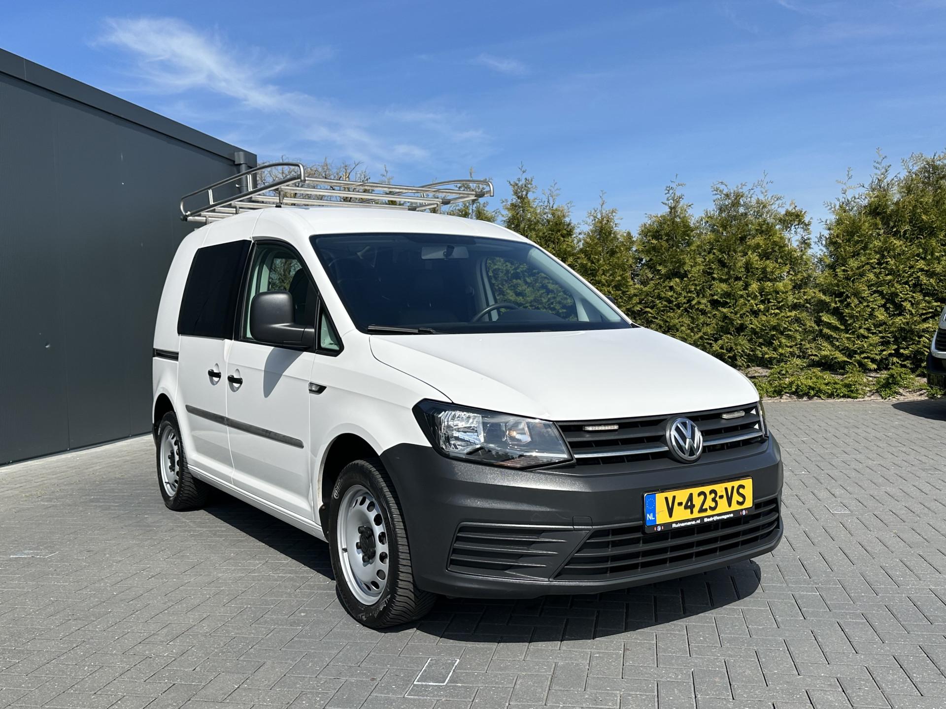 Foto 3 van Volkswagen 1.4 TSI 125 PK AUTOMAAT / L1H1 / BENZINE !! / BPM VRIJ / 1e. EIG / TREKHAAK / IMPERIAAL / AIRCO / CRUISE / NAVI