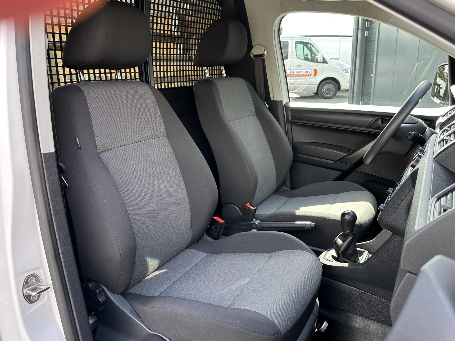 Foto 5 van Volkswagen 2.0 TDI / L1H1 / ZEER NETJES / 38.424 KM / 1e EIGENAAR / AIRCO / CRUISE CONTROL