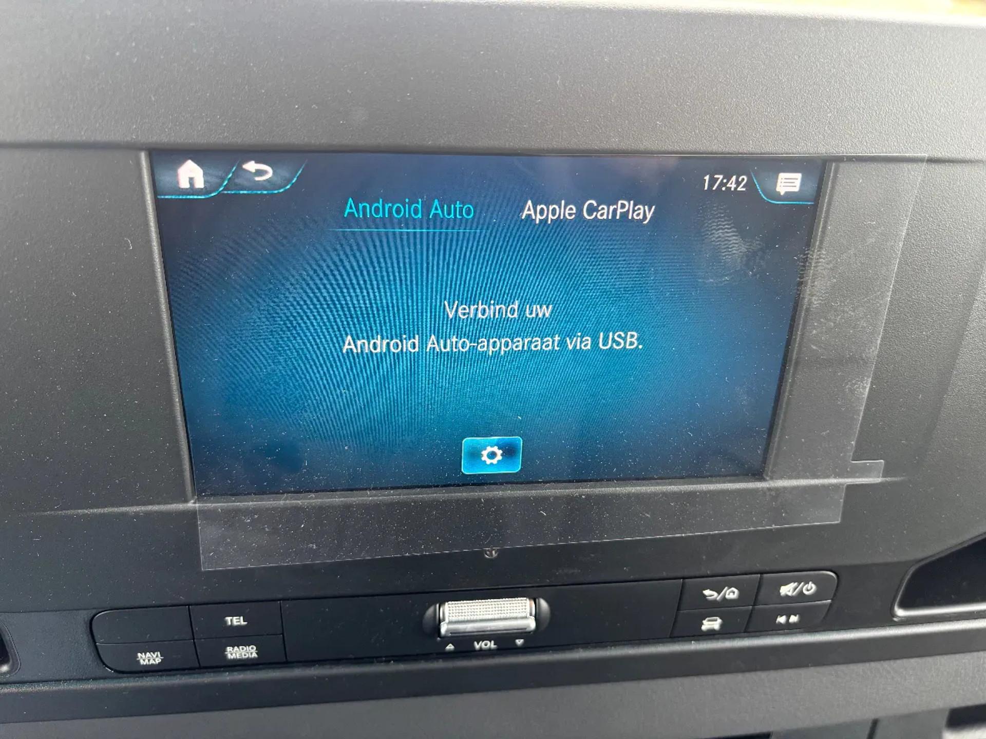Foto 18 van Mercedes-Benz 519CDI Dubbelcabine Openlaadbak Automaat Airco Navi Cruisecontrol nieuwe ongebruikte auto