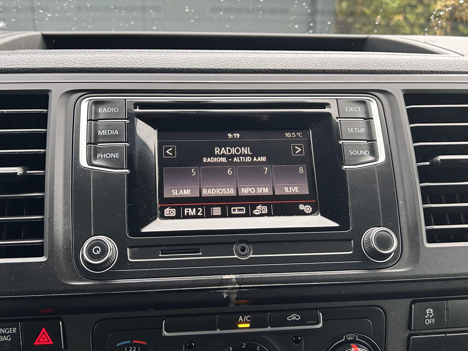 Foto 13 van Volkswagen 2.0 TDI 150 PK / L1H1 / 2x SCHUIFDEUR / IMPERIAAL / INRICHTING / TREKHAAK / AIRCO / CRUISE