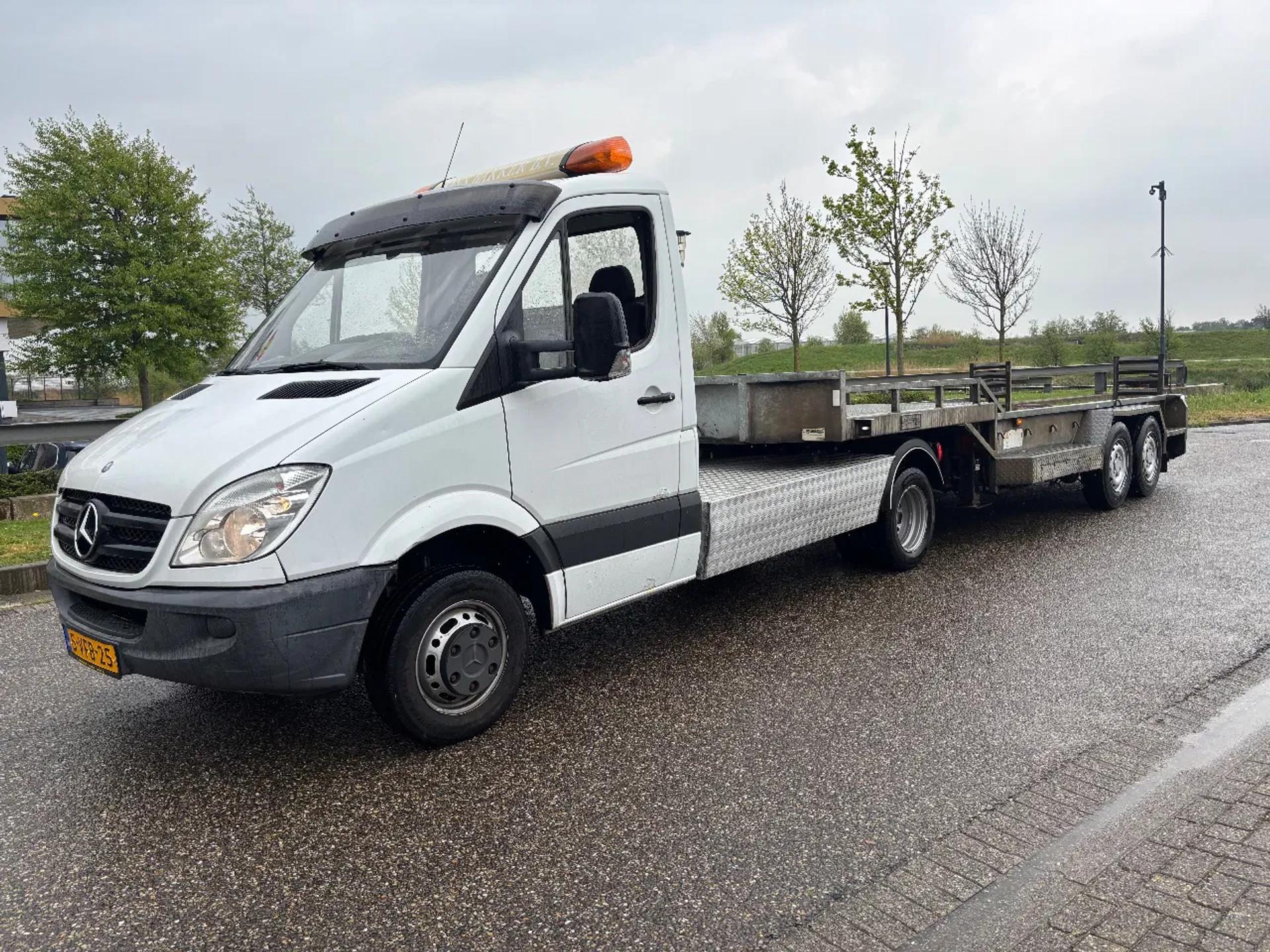 Foto 2 van Mercedes-Benz 516CDI BE-Combi Veldhuizen Machine/Autotransport