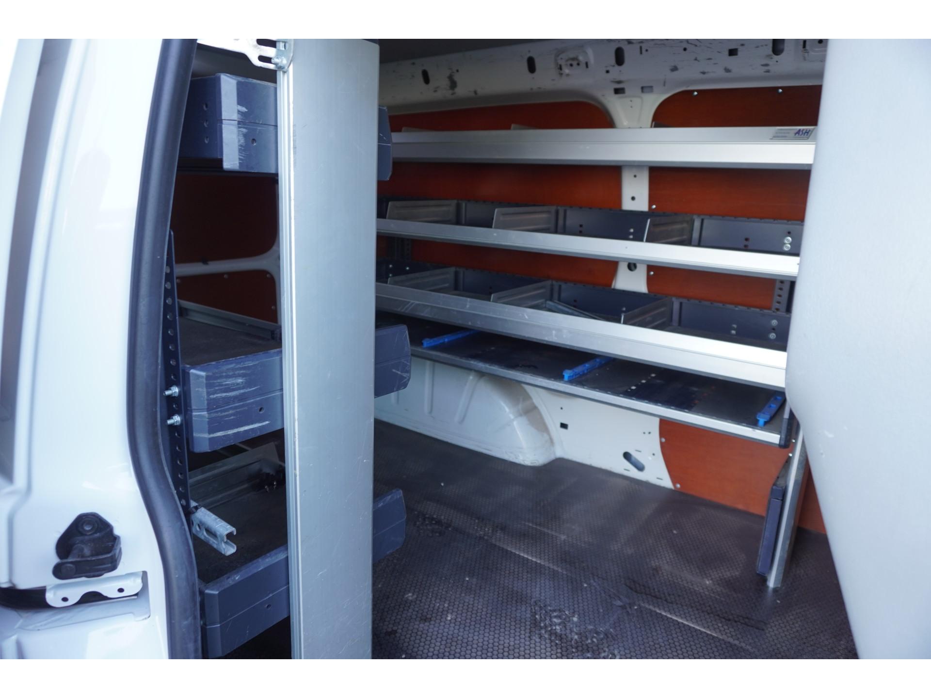 Foto 12 van Volkswagen 2.0 TDI L2H1 BMT Maxi Comfortline