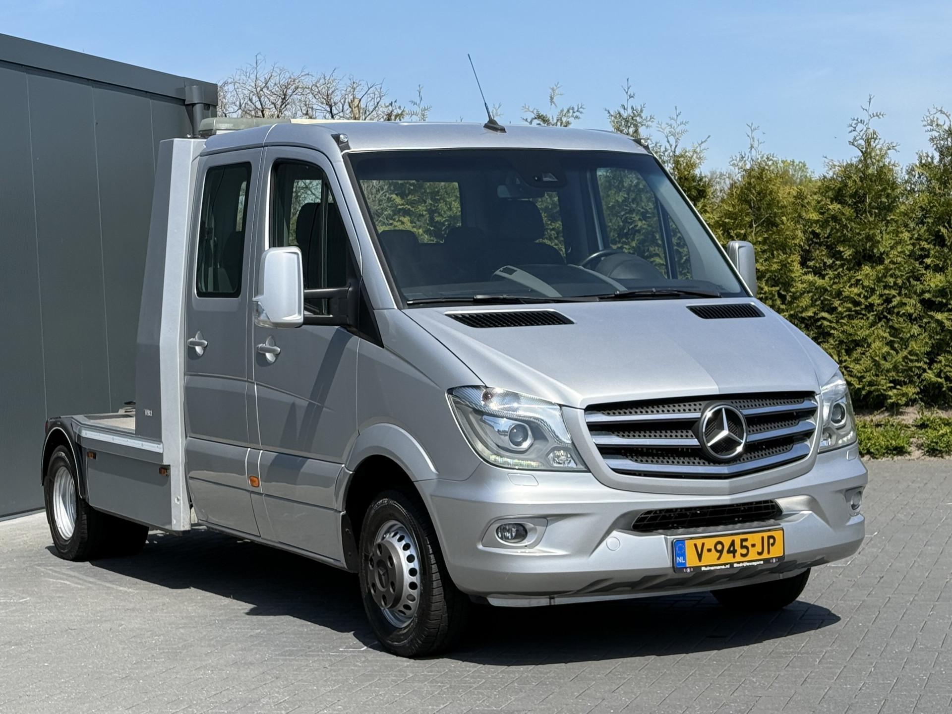 Foto 4 van Mercedes-Benz 519 3.0 CDI V6 E6 WB 433 / BE-TREKKER 8 TONS / 1e EIG ALS NIEUW / AUTOMAAT / DUBBEL CABINE / AIRCO / CRUISE / NAVI / XENON