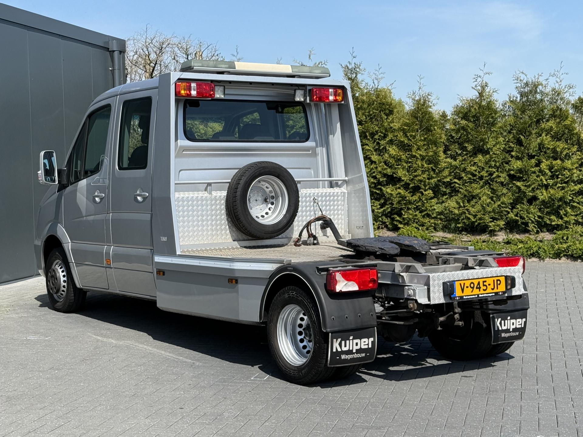 Foto 5 van Mercedes-Benz 519 3.0 CDI V6 E6 WB 433 / BE-TREKKER 8 TONS / 1e EIG ALS NIEUW / AUTOMAAT / DUBBEL CABINE / AIRCO / CRUISE / NAVI / XENON