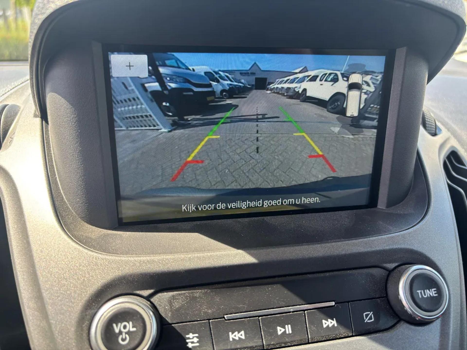 Foto 13 van Ford 1.5TDCI Airco Navi Cruisecontrol Camera 8600KM EURO 6