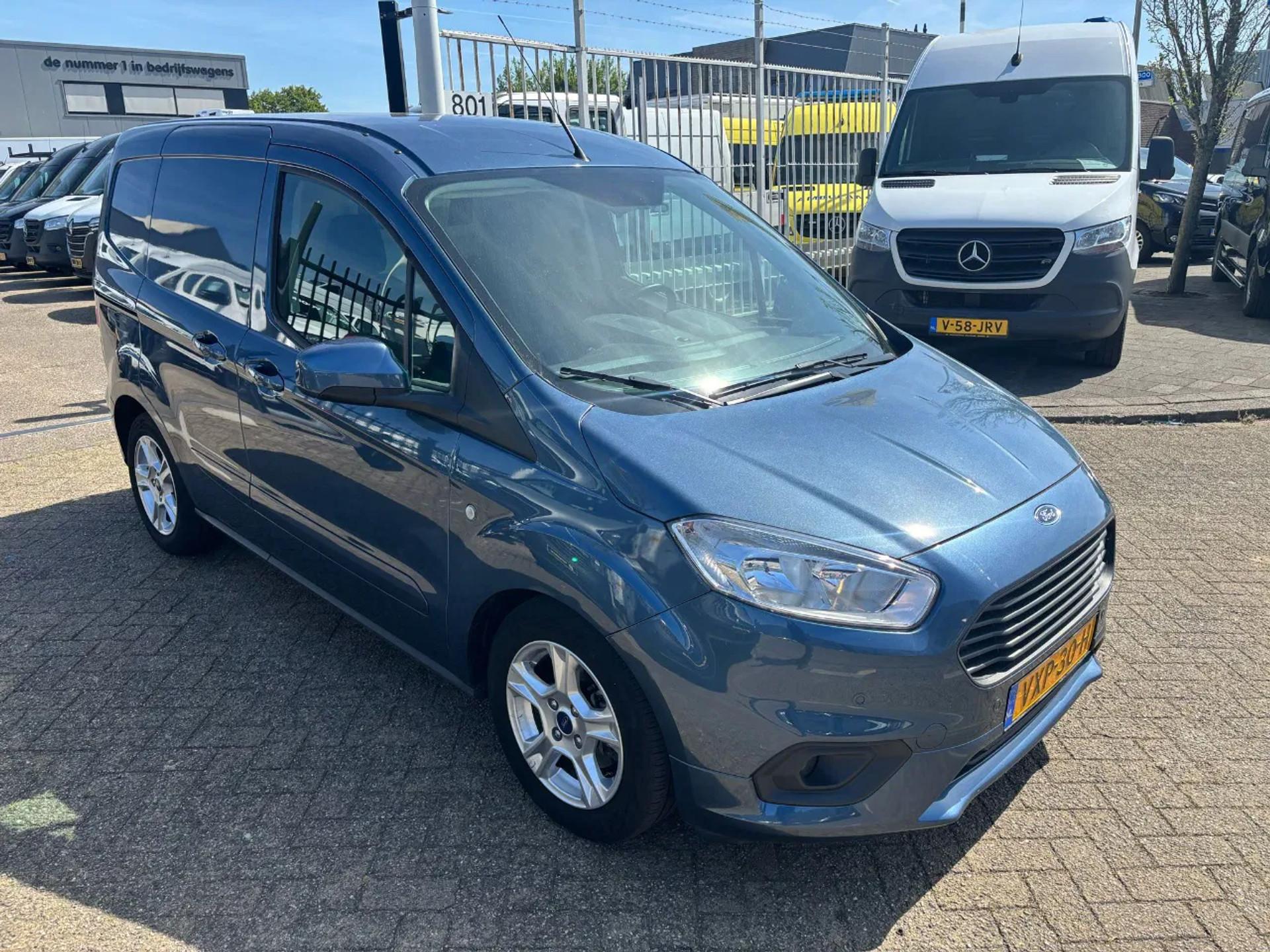 Foto 3 van Ford 1.5TDCI Airco Navi Cruisecontrol Camera 8600KM EURO 6