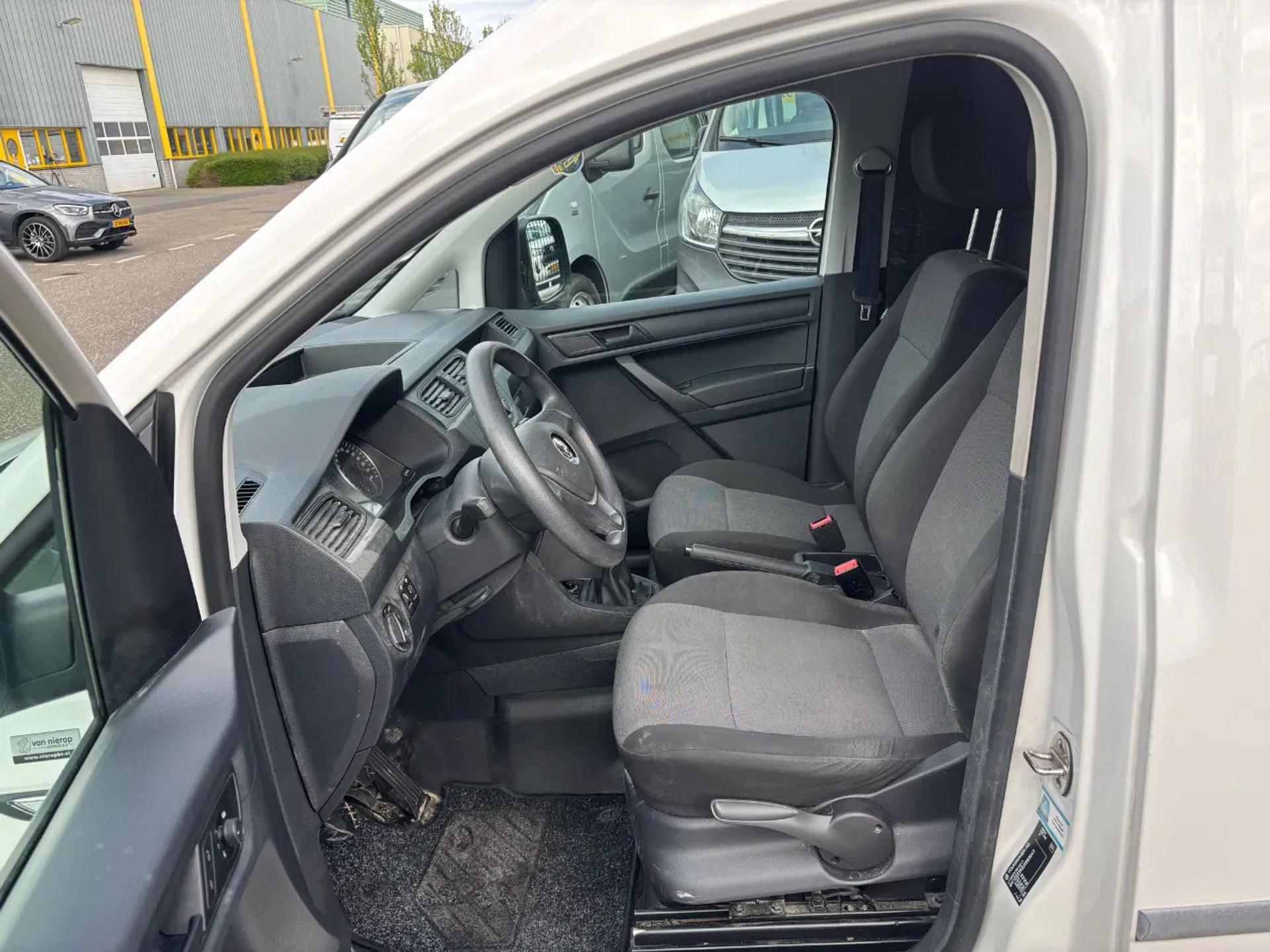 Foto 6 van Volkswagen 2.0TDI L1H1 Airco Navi EURO 6
