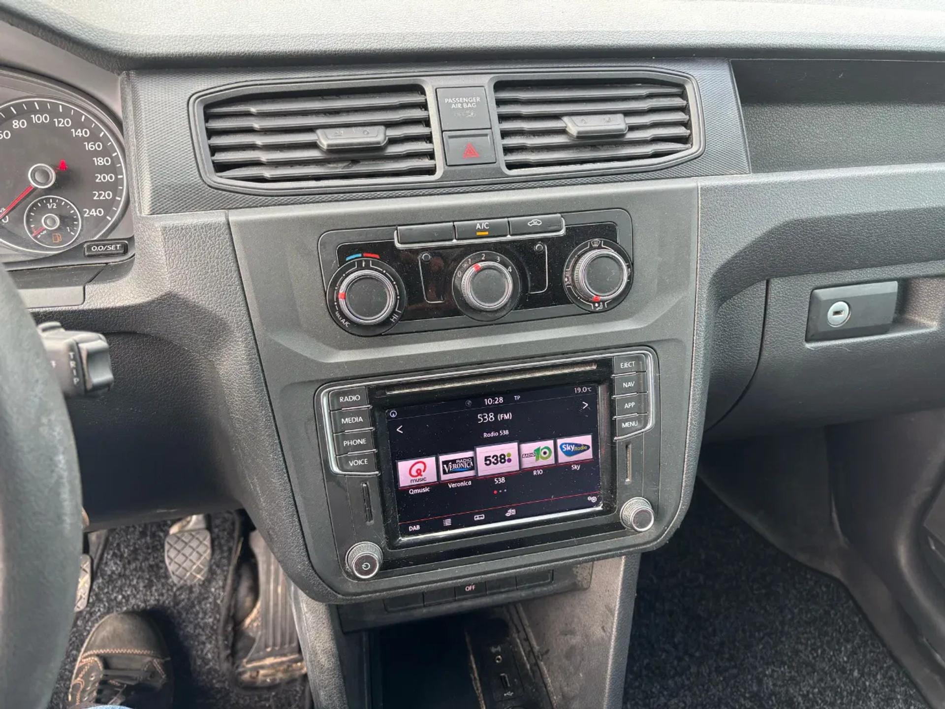 Foto 8 van Volkswagen 2.0TDI L1H1 Airco Navi EURO 6