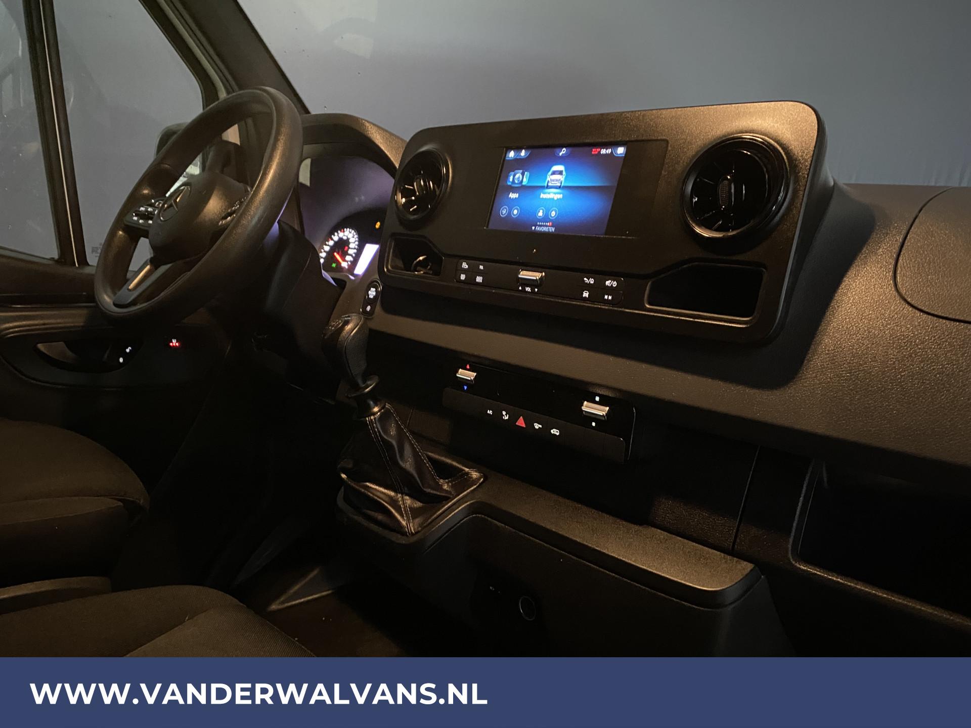 Foto 14 van Mercedes-Benz 314CDI 143pk Achterwielaandrijving L2H2 Euro6 Airco | Camera | Cruisecontrol