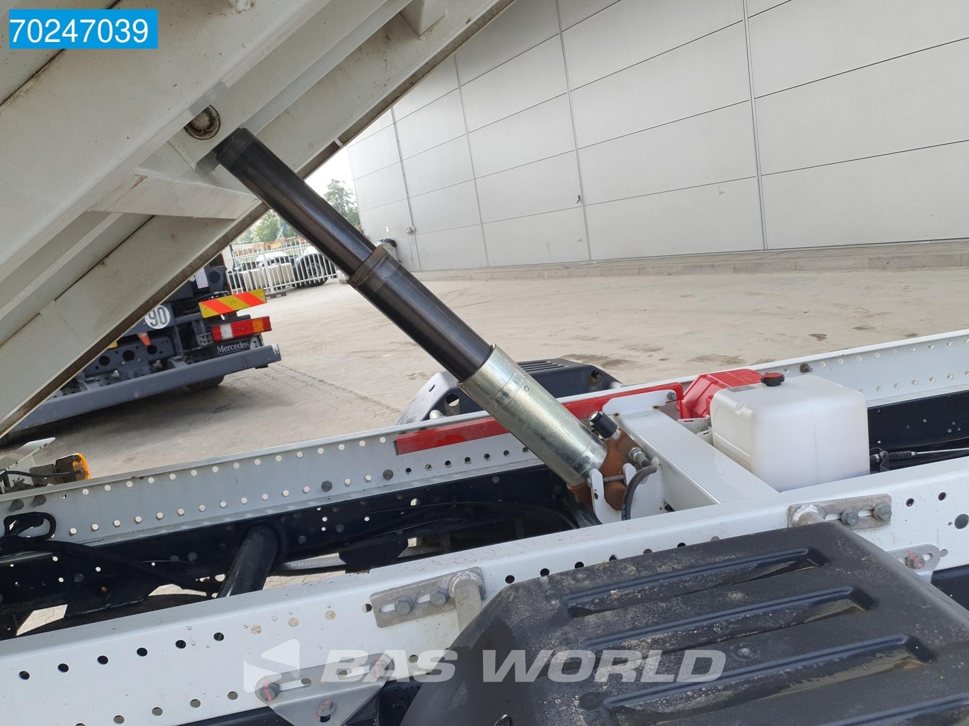 Foto 6 van Iveco Daily 35C14 Carte Gris - Kipper met kist 3500kg trekhaak Airco Cruise Tipper Benne Airco Trekhaak Cruise control
