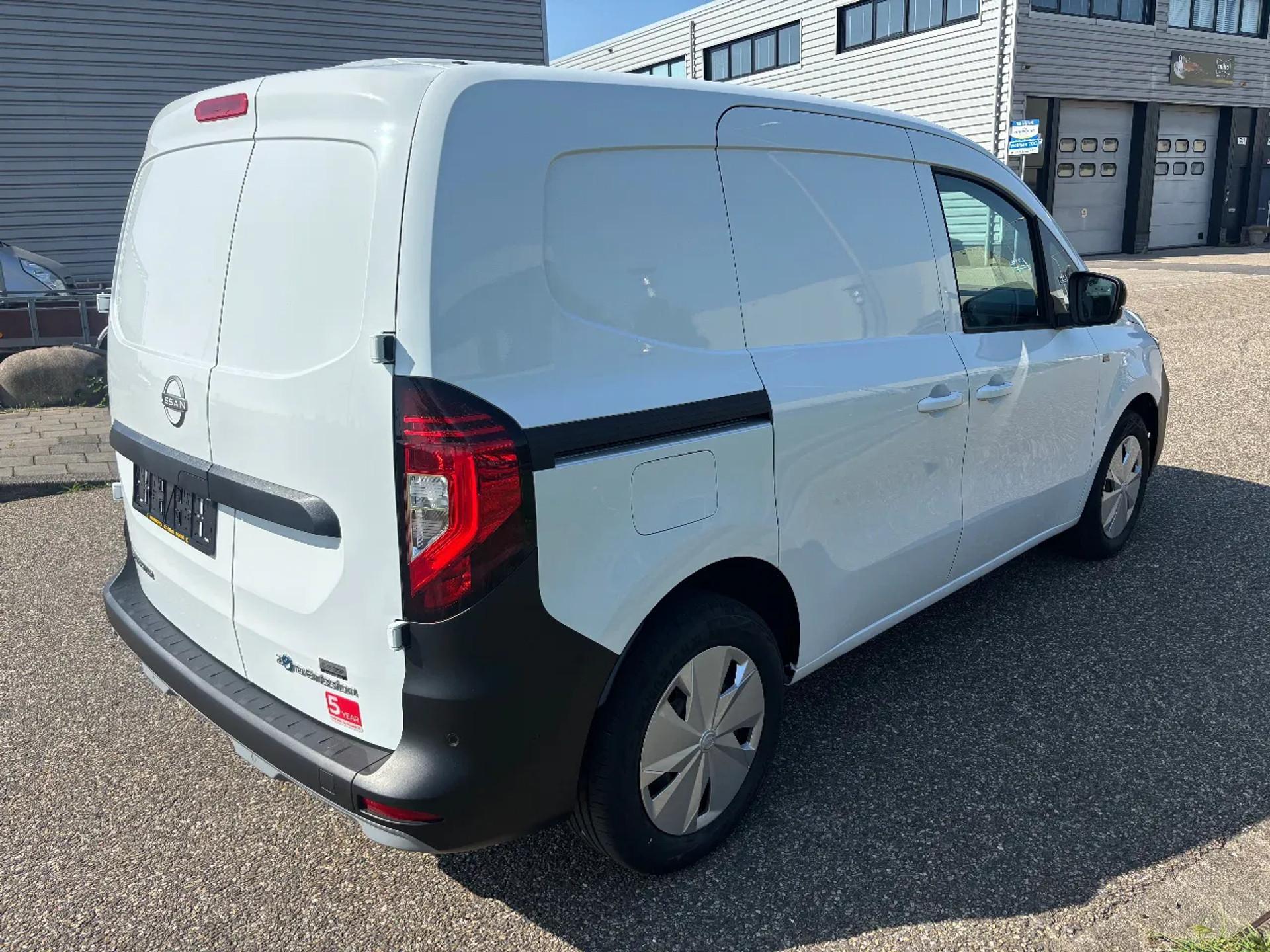 Foto 5 van Nissan Tenka L1 45 kWh Snellader Automaat Airco Cruisecontrol NIEUW BPM VRIJ