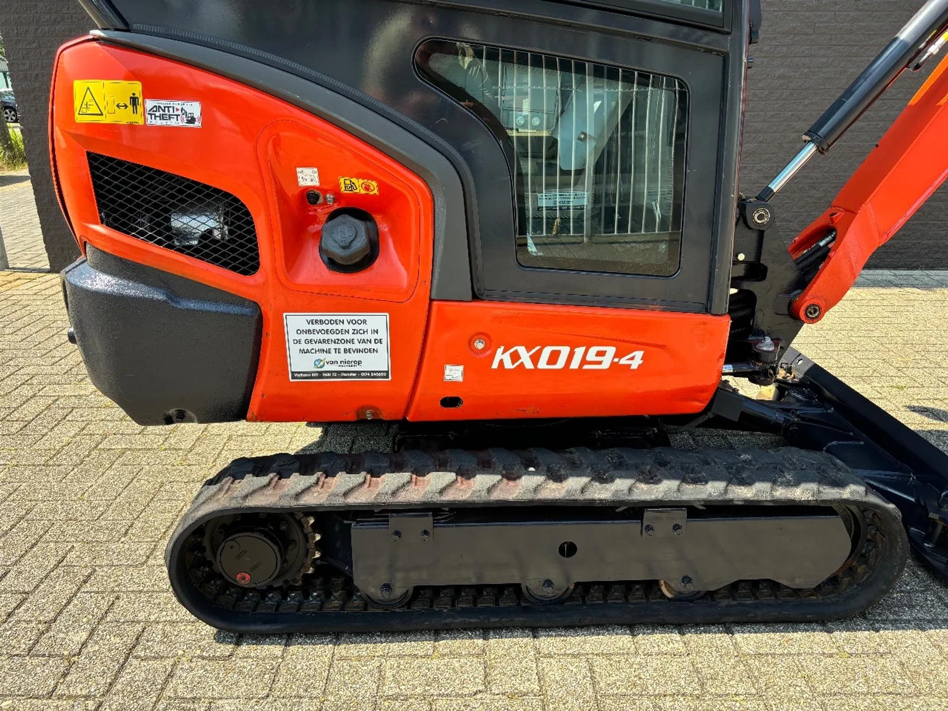 Foto 6 van Kubota KX019-4 Snelwissel Extra Functie + 3 Bakken 1000 UUR