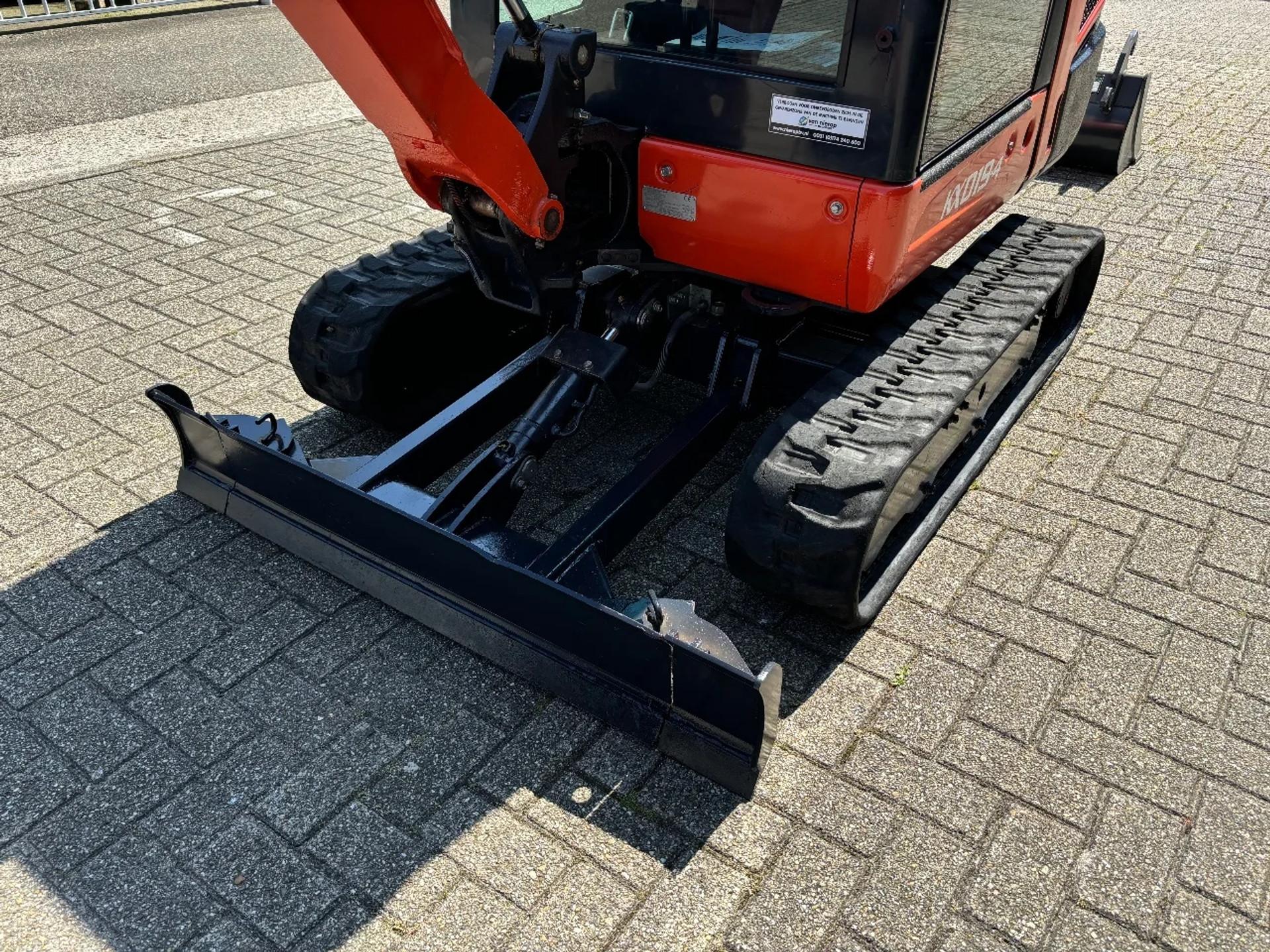 Foto 9 van Kubota KX019-4 Snelwissel Extra Functie + 3 Bakken 1000 UUR