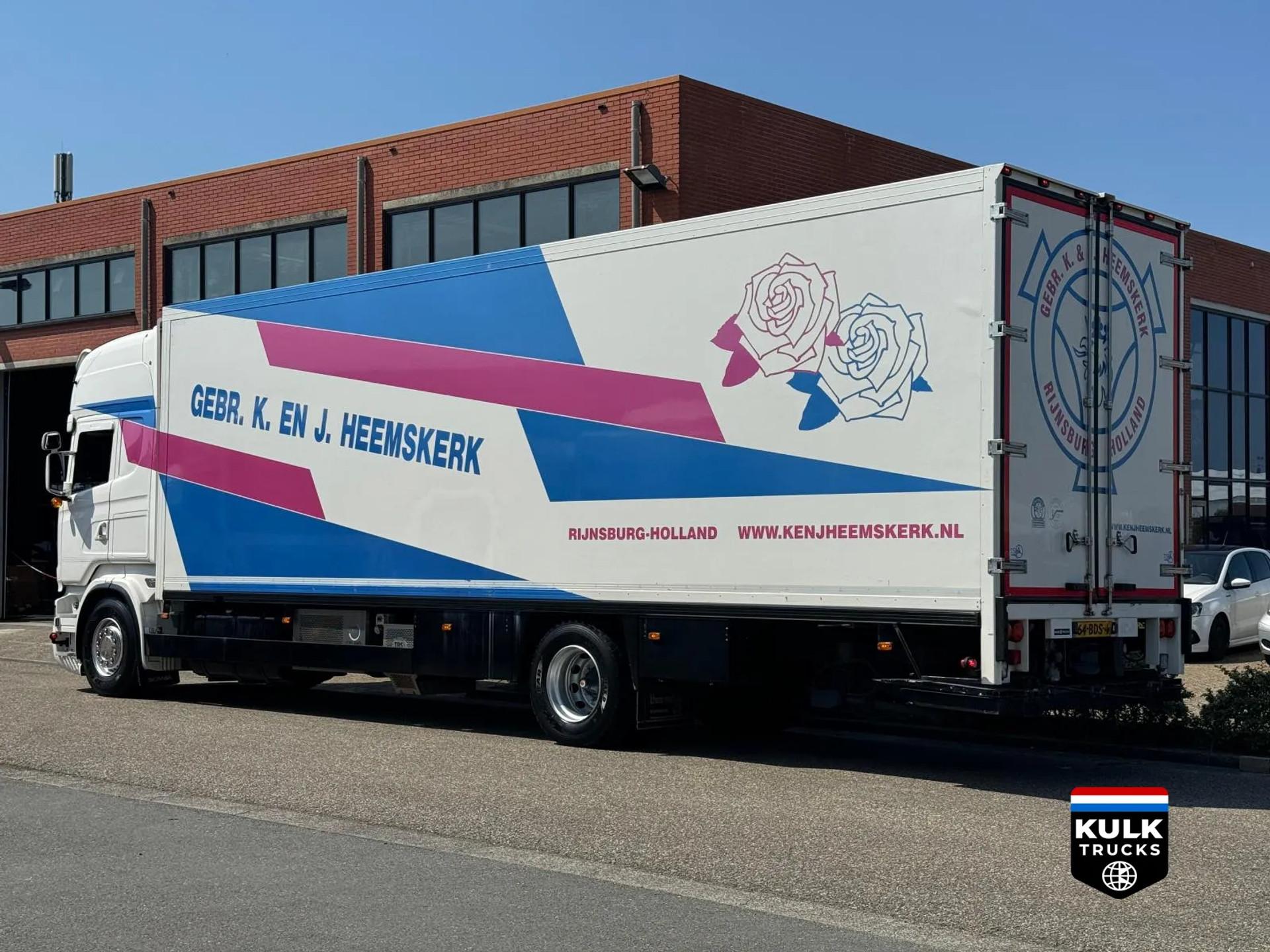 Foto 5 van Scania R 520 SHOW TRUCK / CONCOURSTAAT CLEAN HOLLAND TRUCK - NEW TYRES