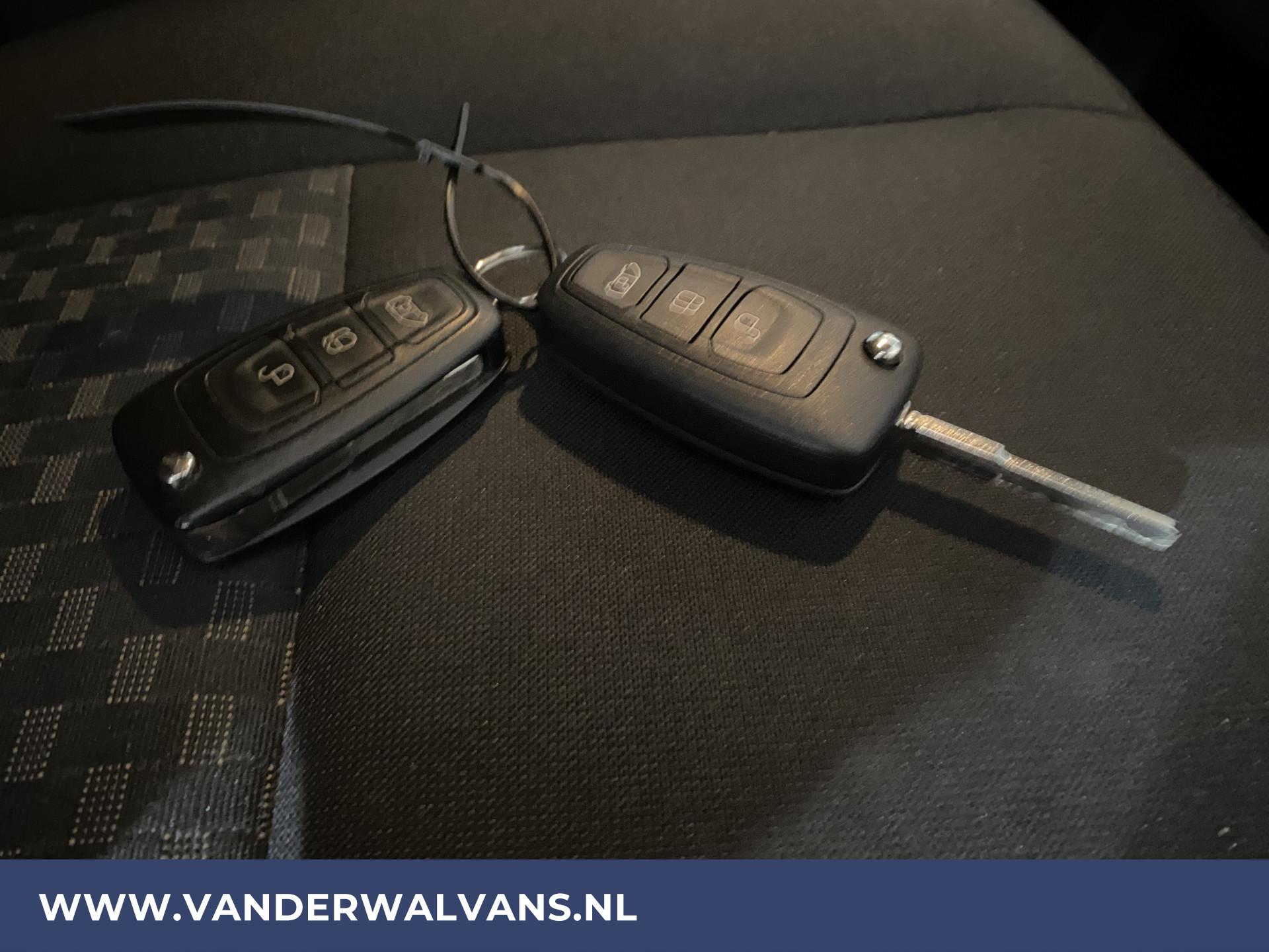 Foto 18 van Ford Transit 2.0TDCI L2H2 Euro6 Airco | Camera | Parkeersensoren | Cruisecontrol