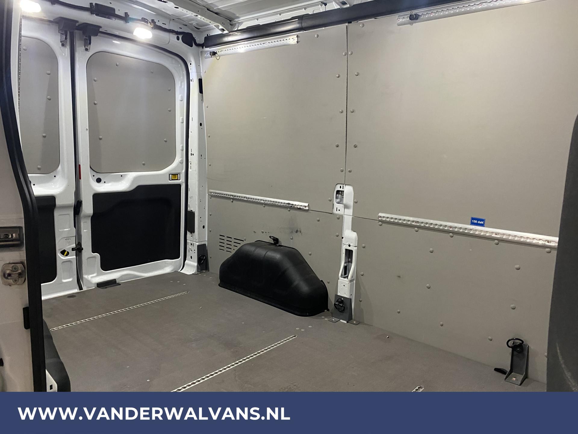 Foto 8 van Ford Transit 2.0TDCI L2H2 Euro6 Airco | Camera | Parkeersensoren | Cruisecontrol