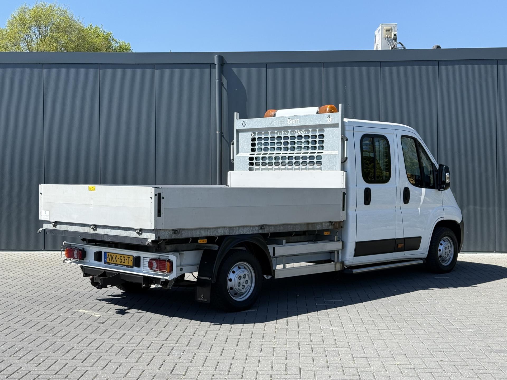 Foto 3 van Citroën 2.2 BlueHDi 141 PK EURO 6 / L4 MAXI / KIPPER / 7 PERS / DUBBELE CABINE / PICK UP / 2.5 TONS TREKHAAK / LED
